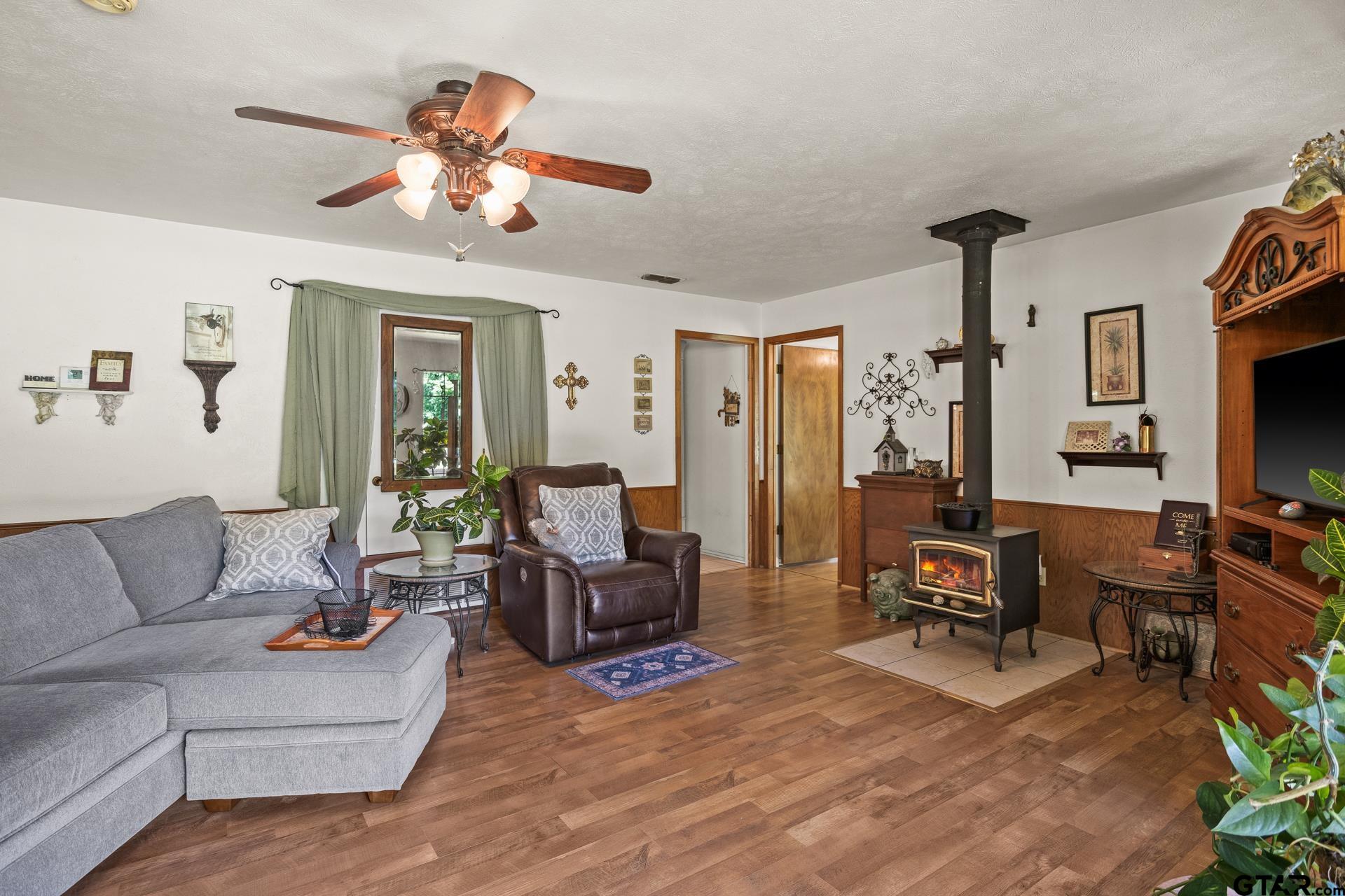 4469 County Road 1579