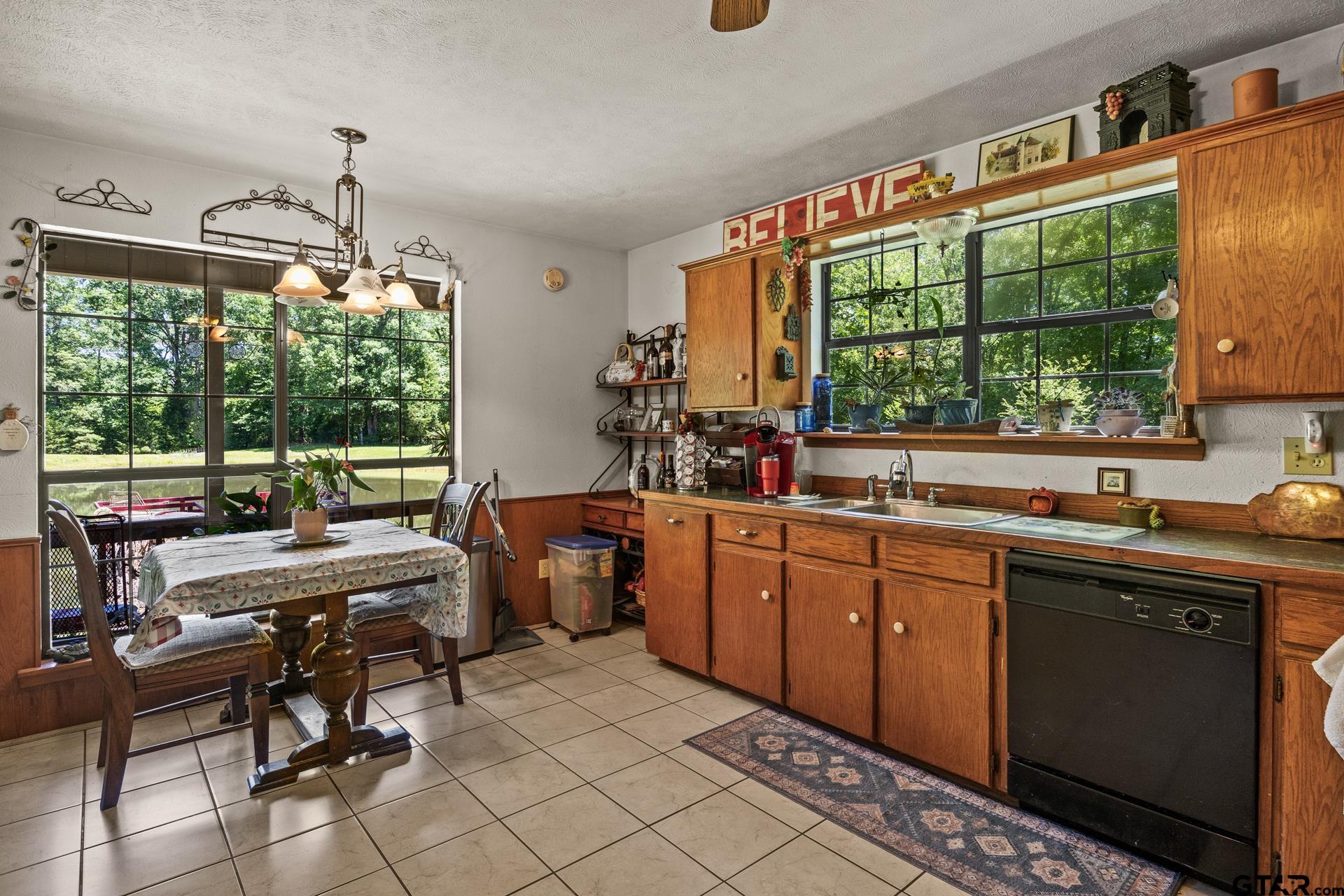 4469 County Road 1579