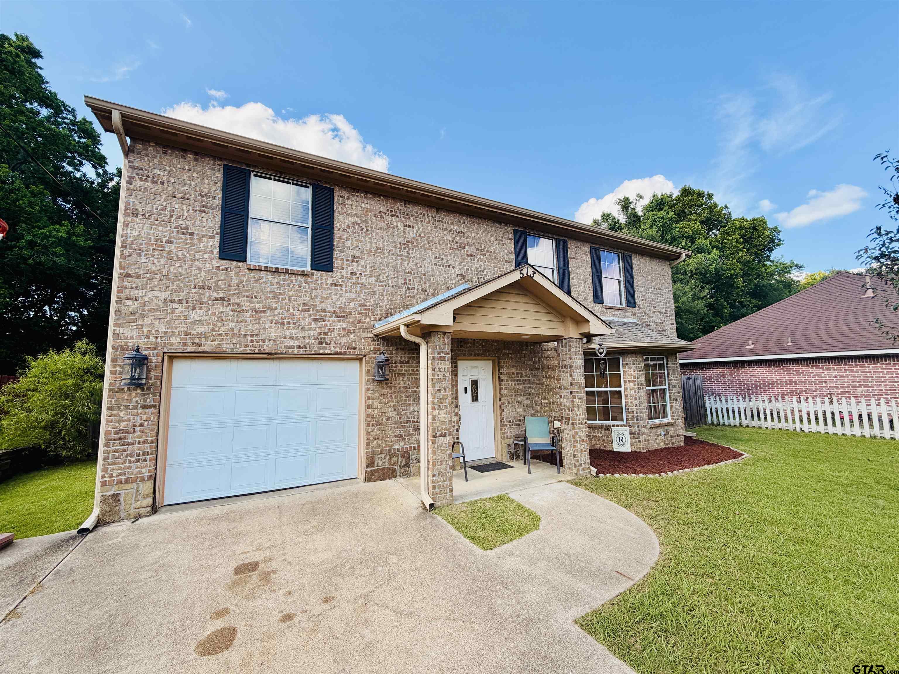 513 Therese Court