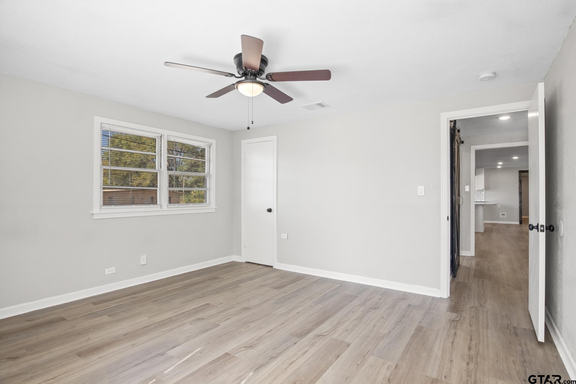 700 W Broadway Street