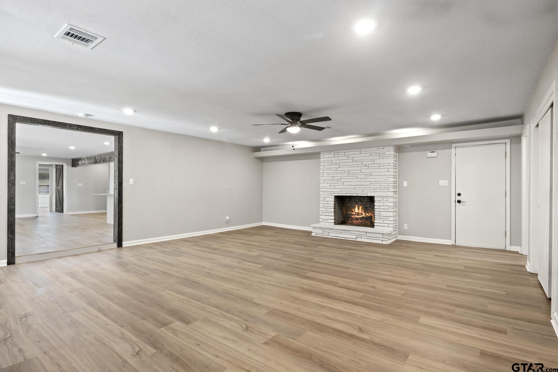 700 W Broadway Street