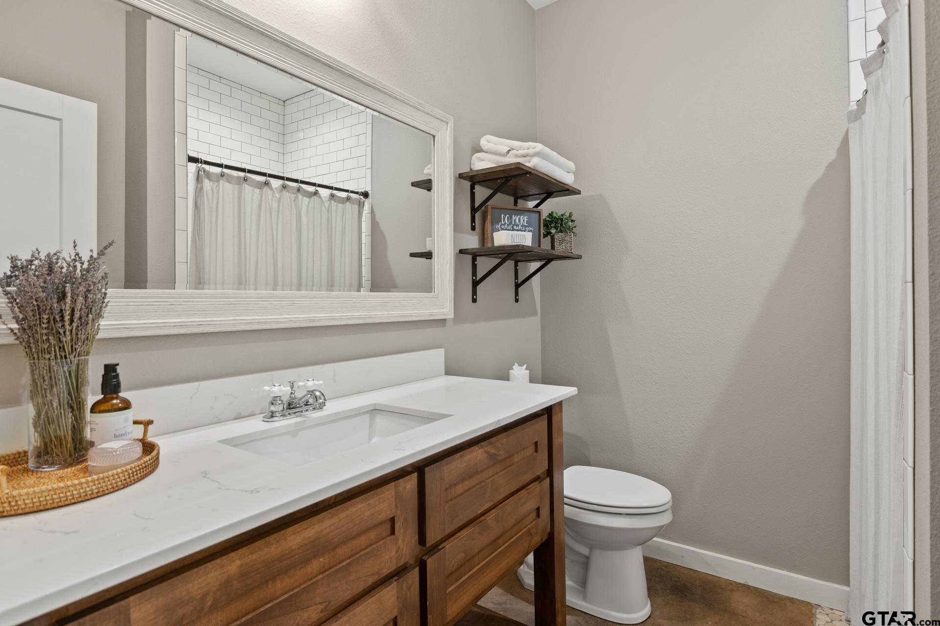 256 County Road 4224