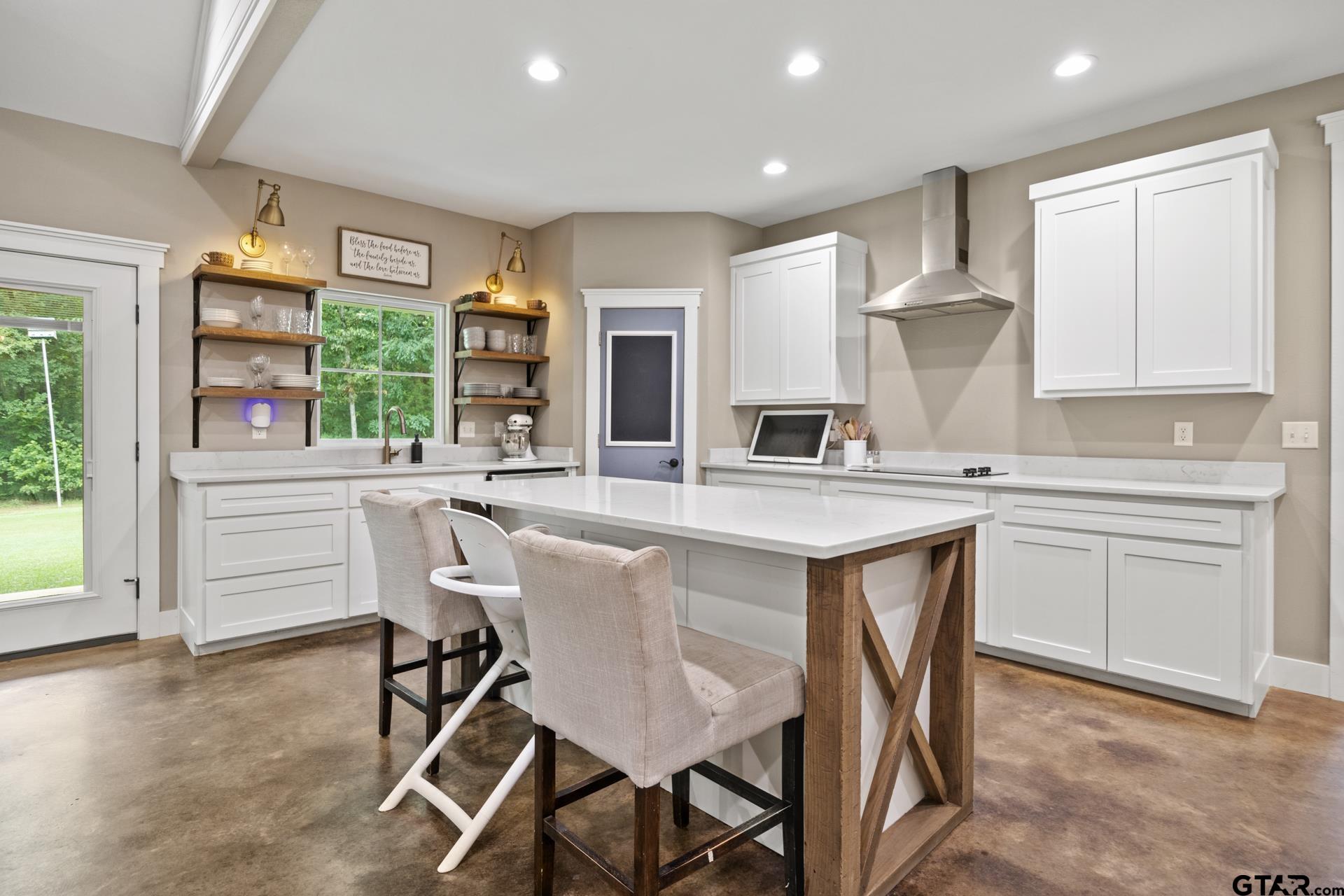 256 County Road 4224