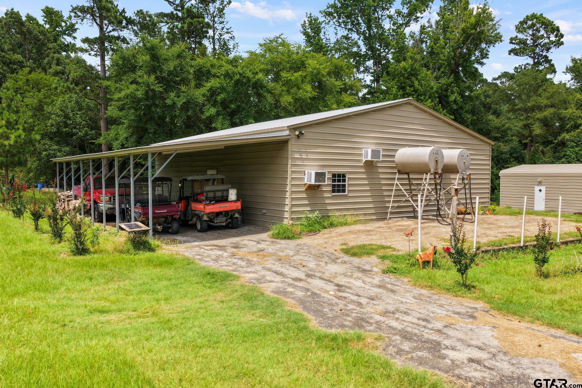 12522 FM 556