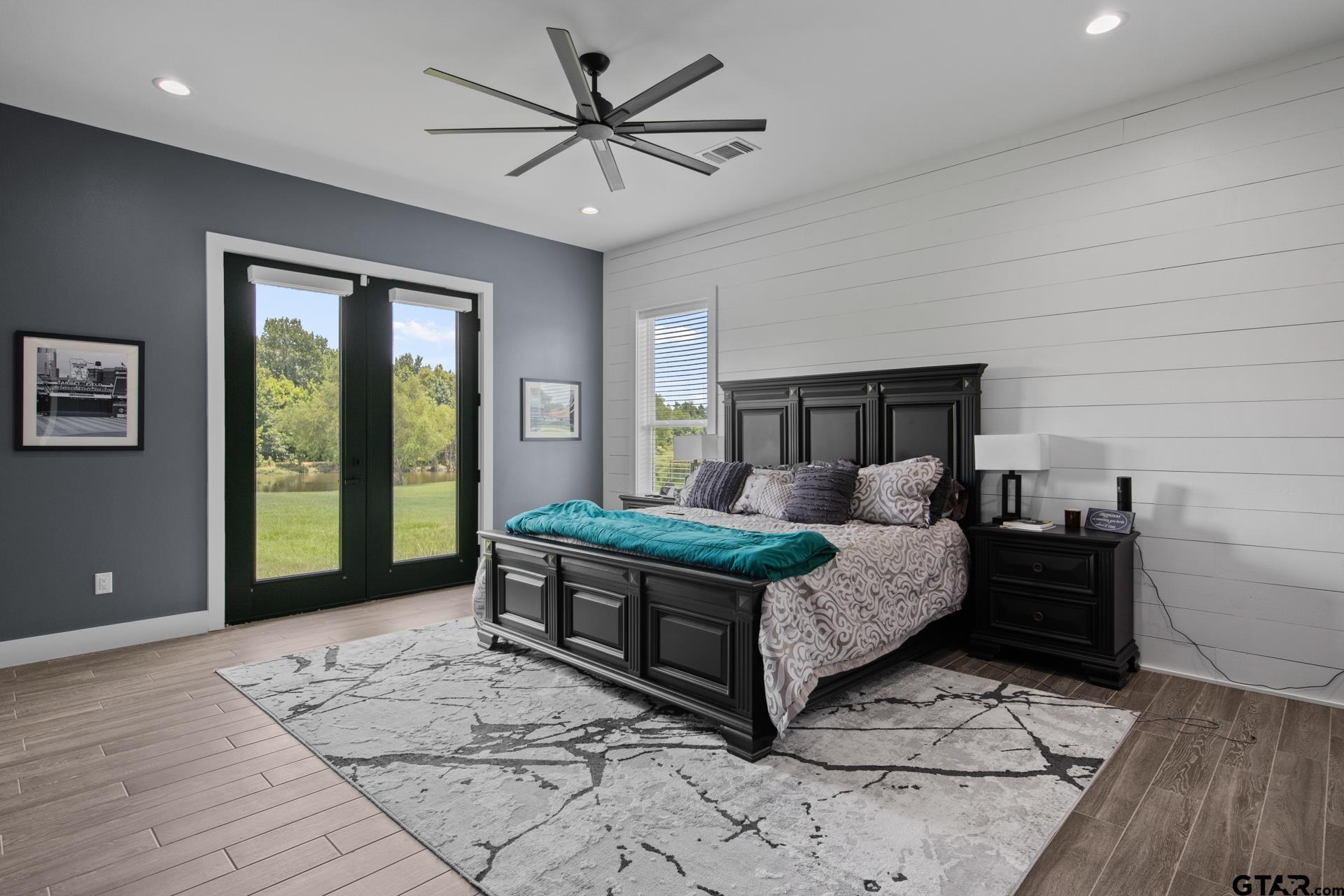 367 Private Road 54166