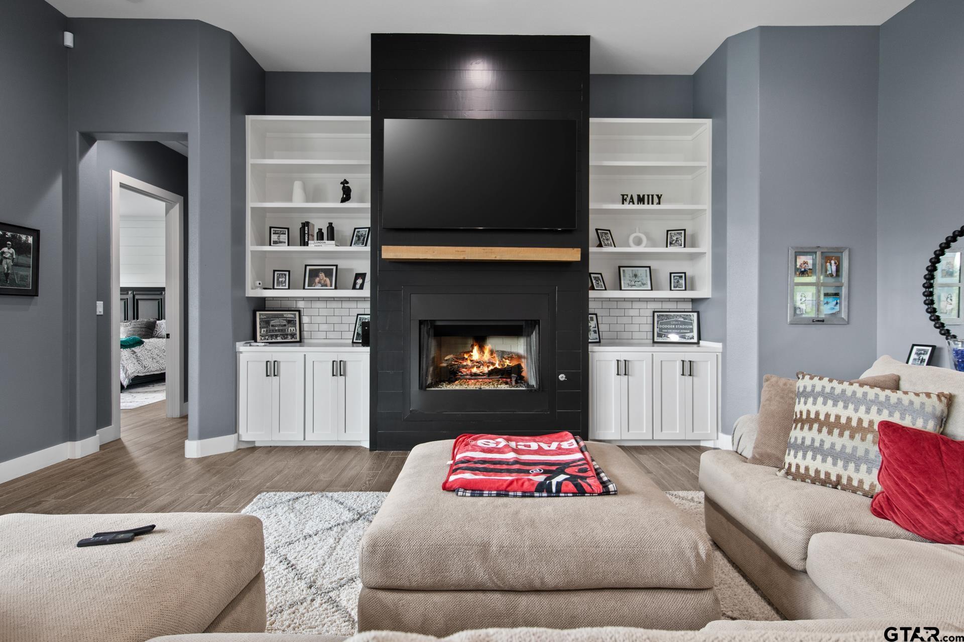 367 Private Road 54166