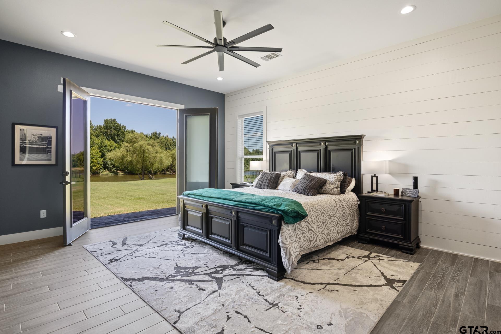 367 Private Road 54166
