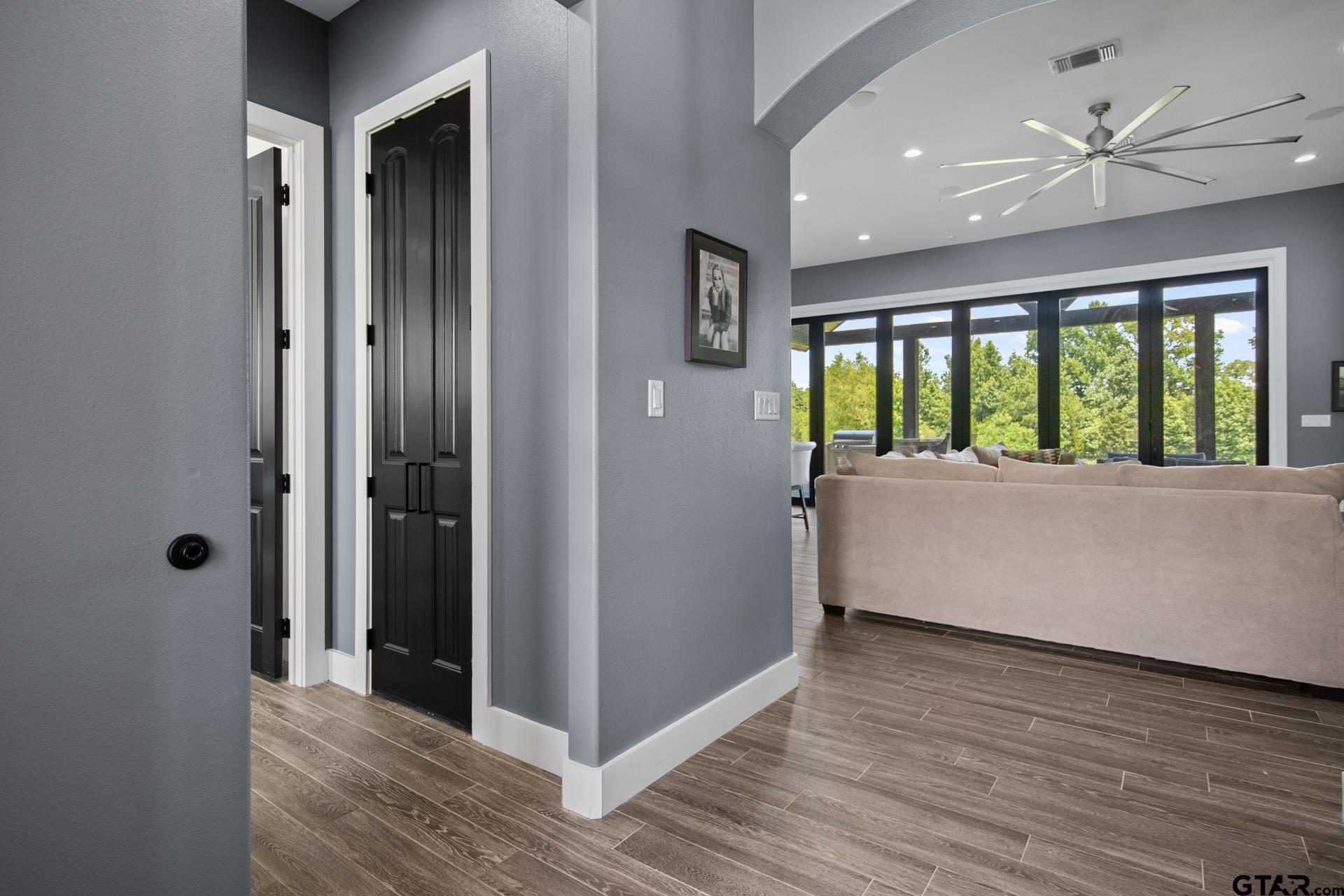 367 Private Road 54166