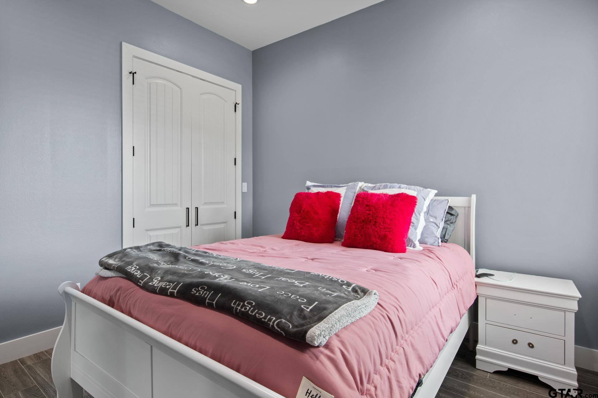 367 Private Road 54166
