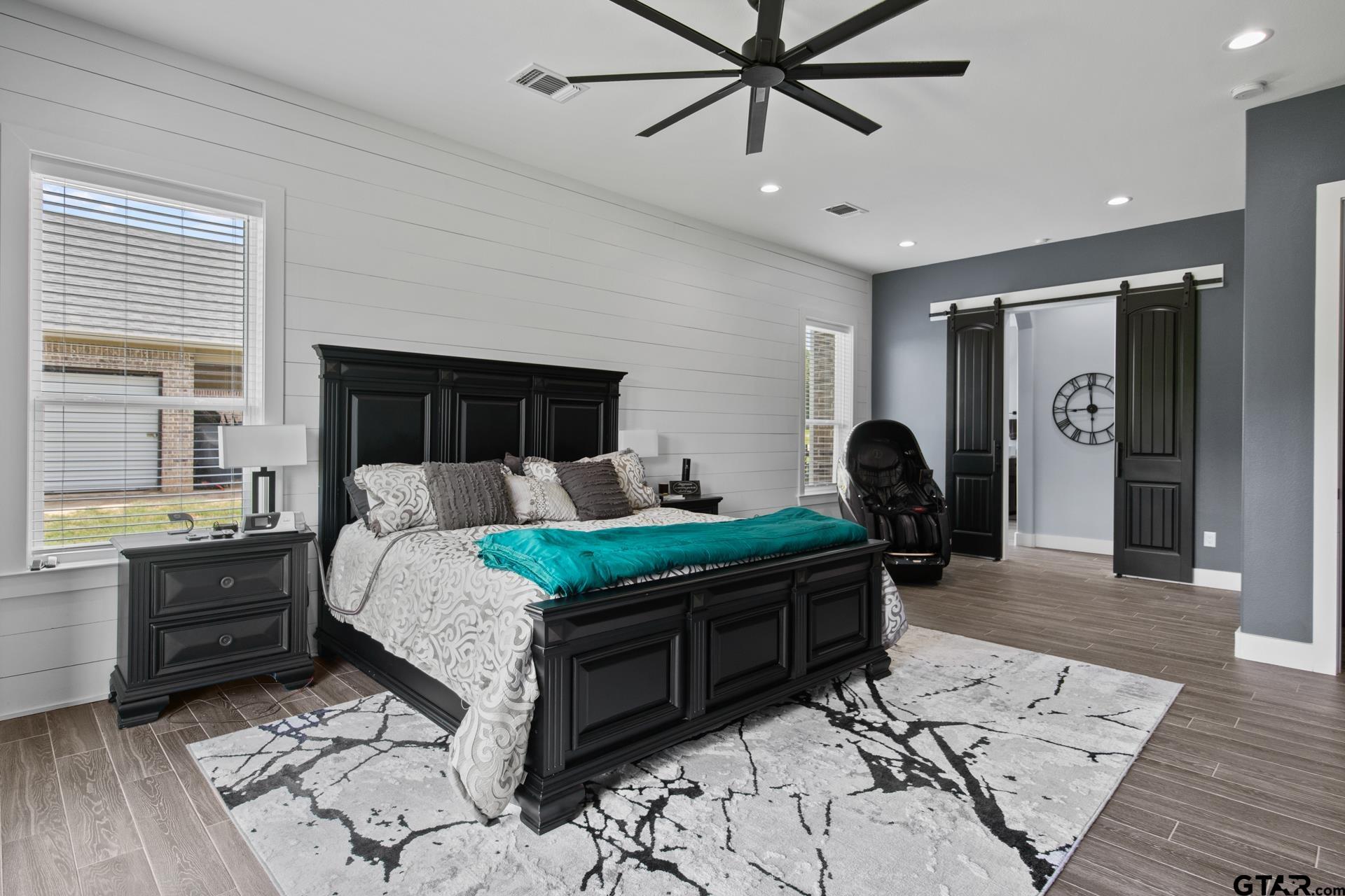 367 Private Road 54166
