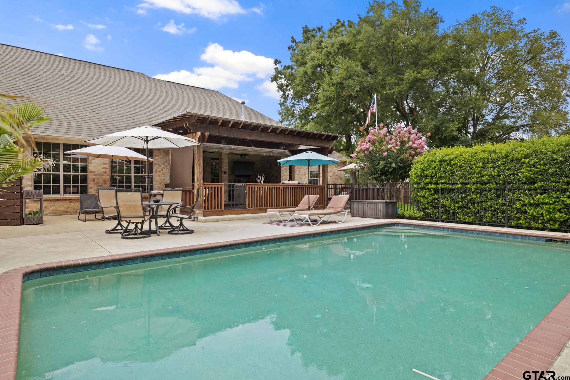 101 Turnberry Circle
