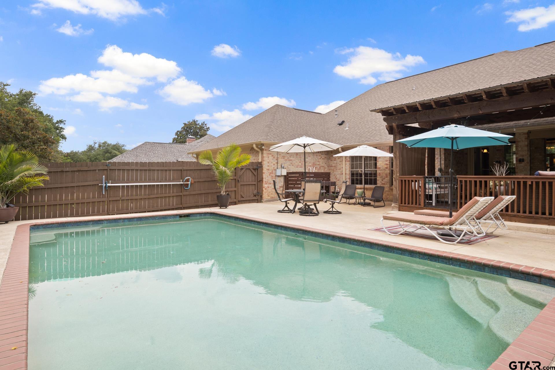 101 Turnberry Circle