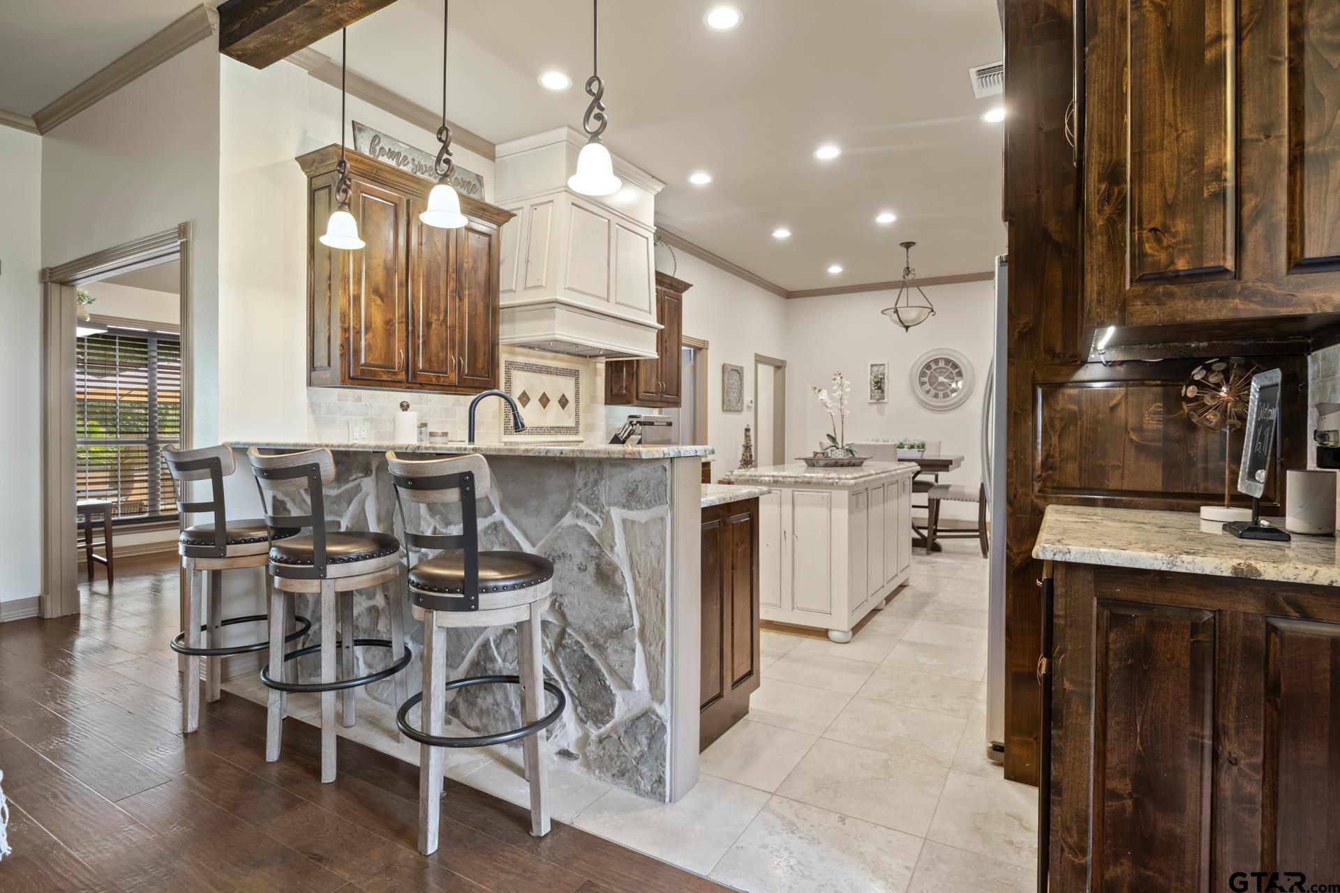 101 Turnberry Circle