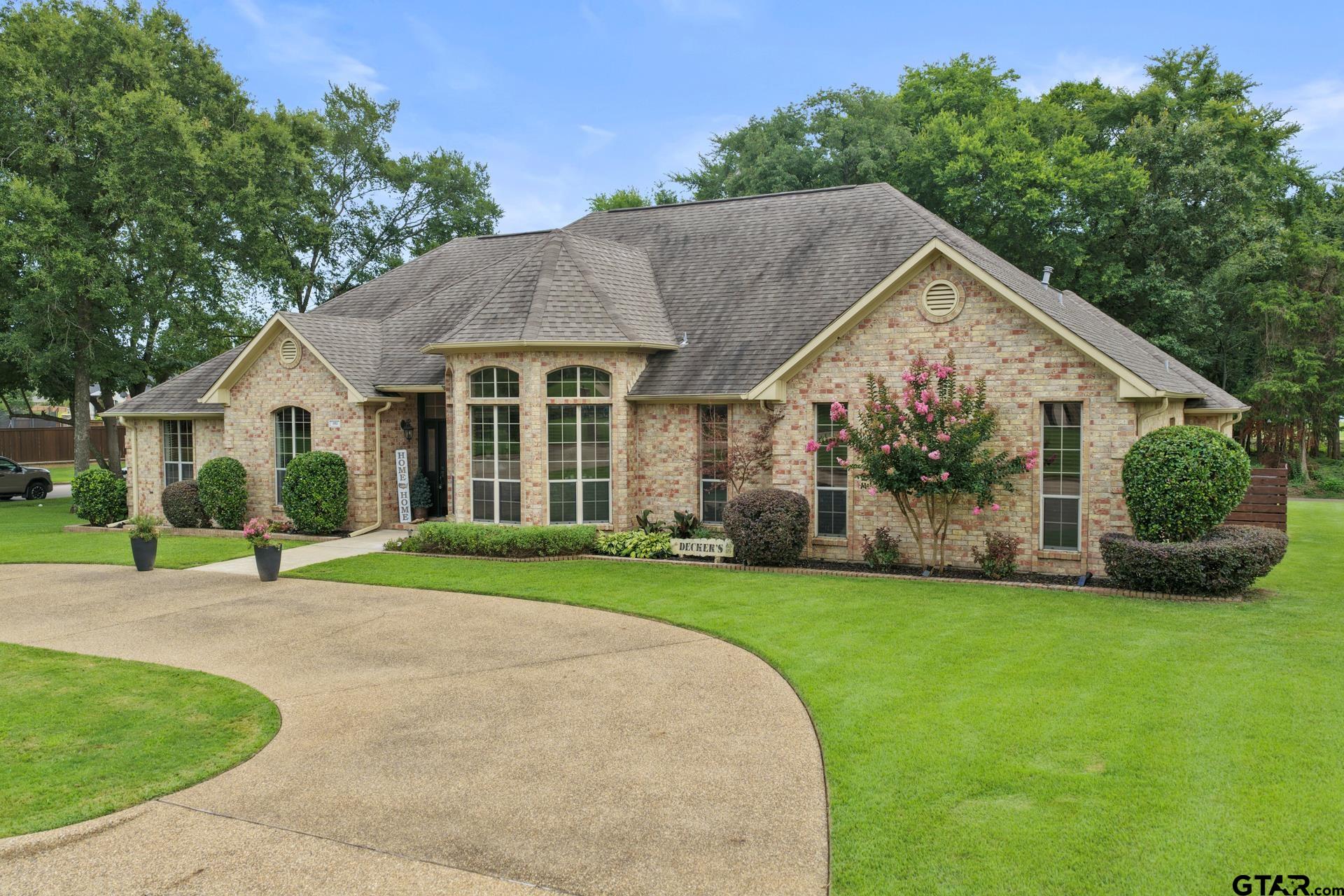 101 Turnberry Circle