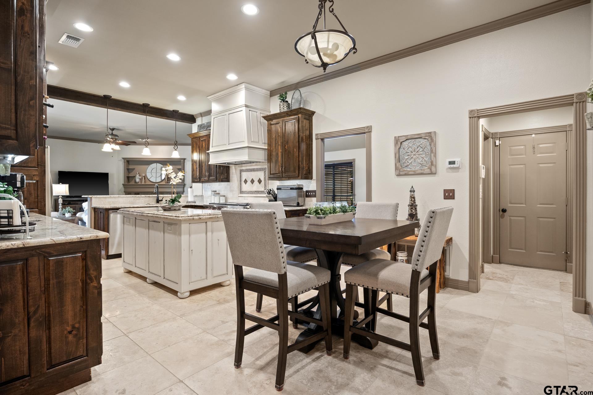 101 Turnberry Circle