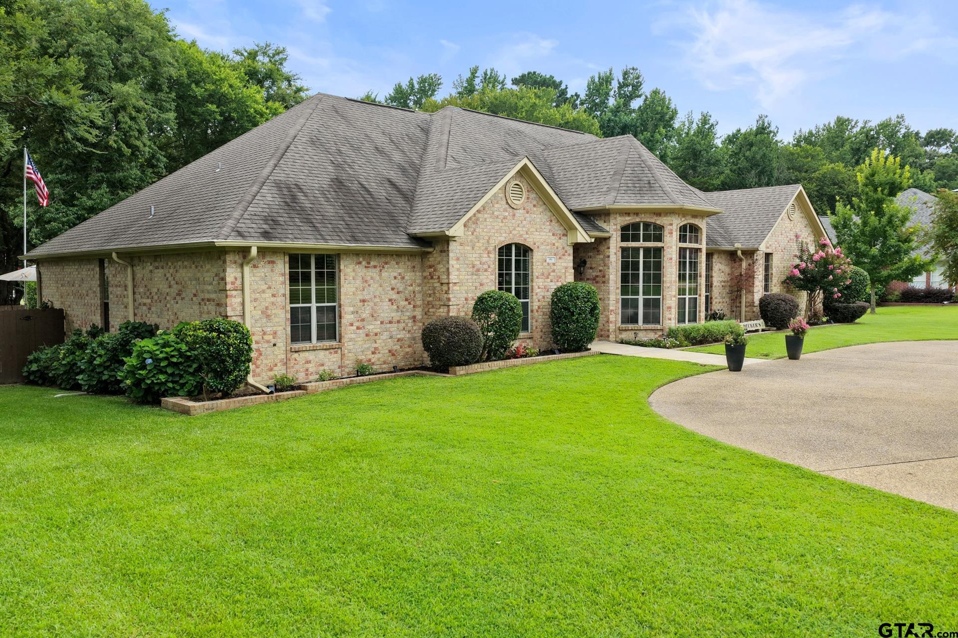 101 Turnberry Circle