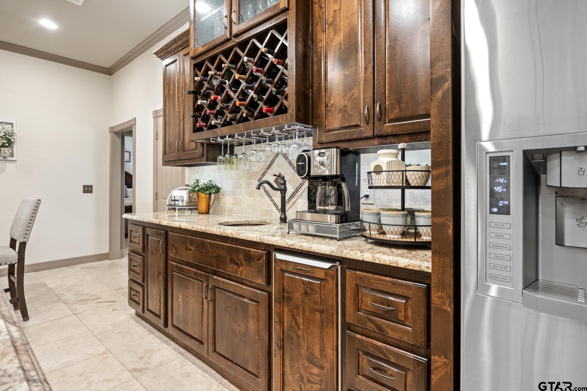 101 Turnberry Circle