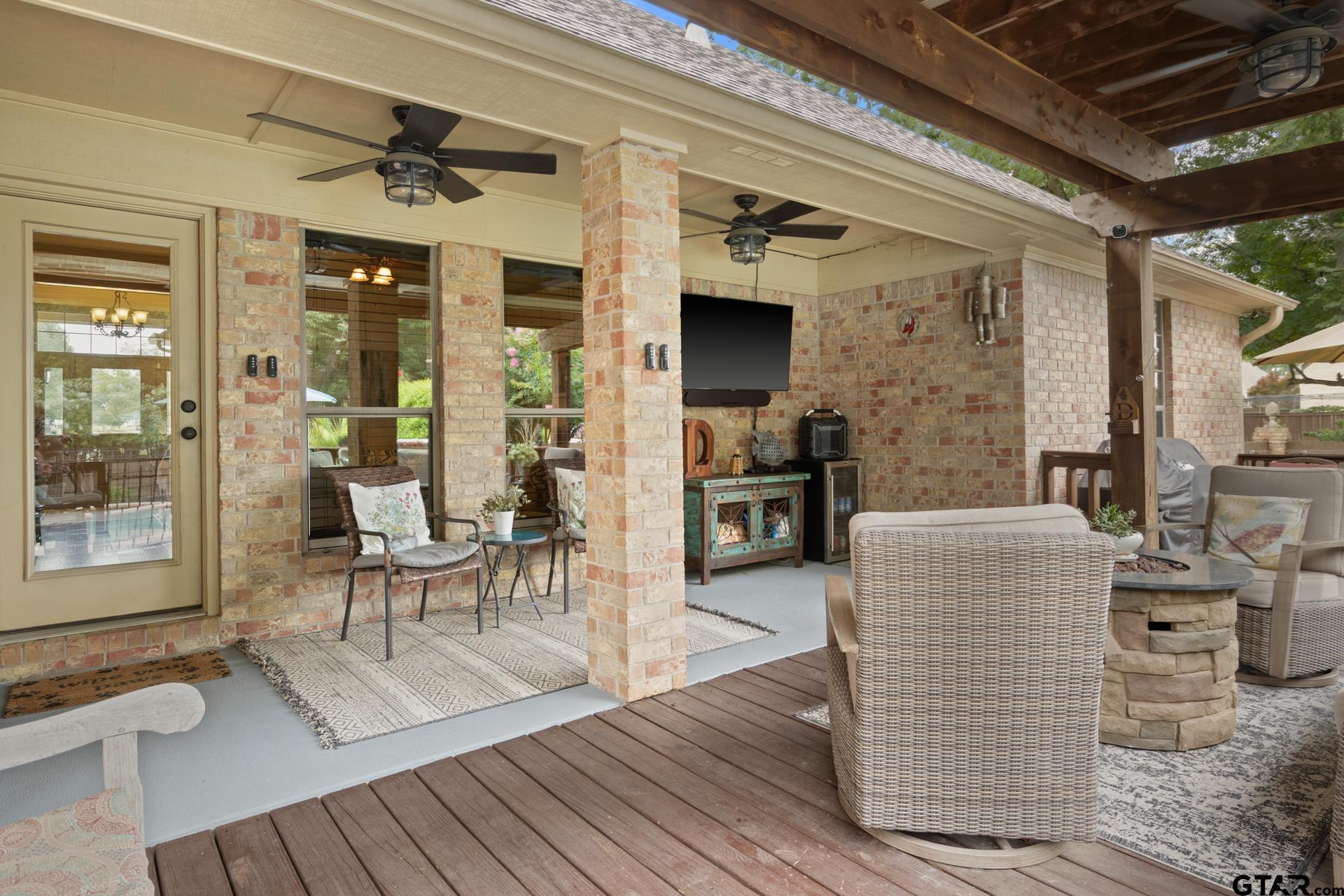 101 Turnberry Circle