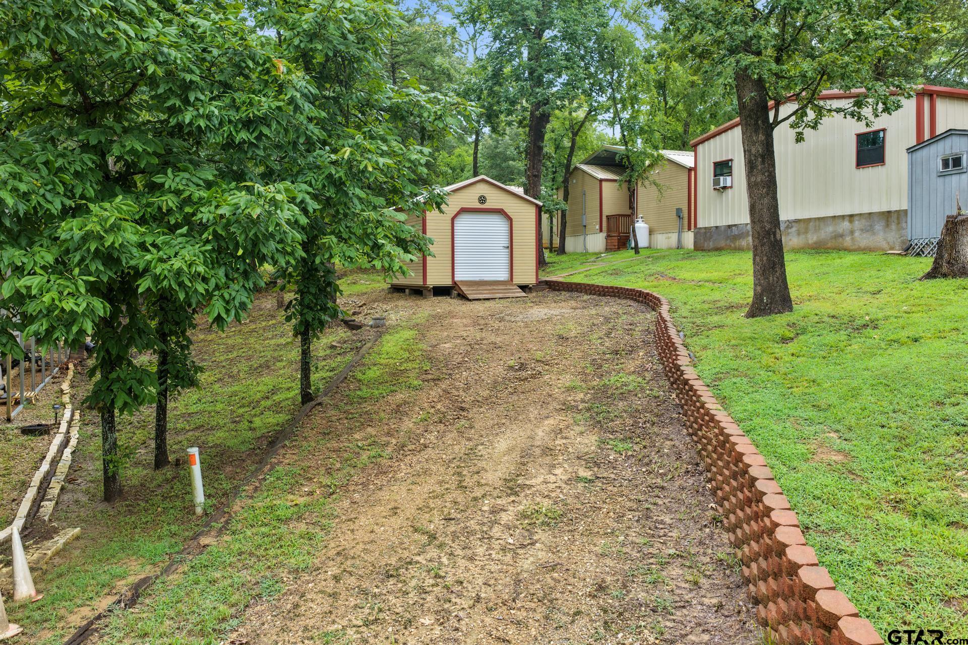 119 Private Road 52614