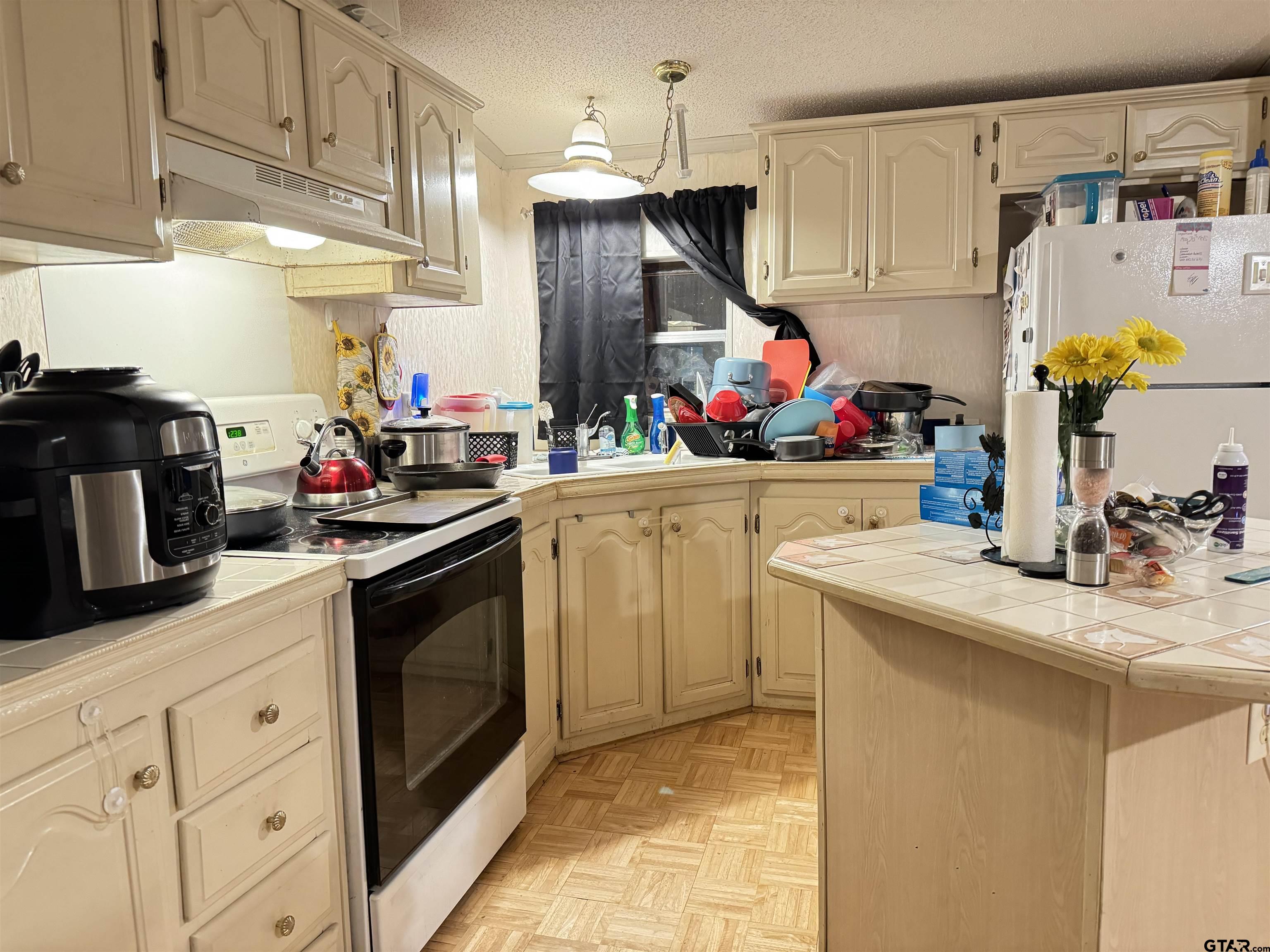 783 County Road 2121