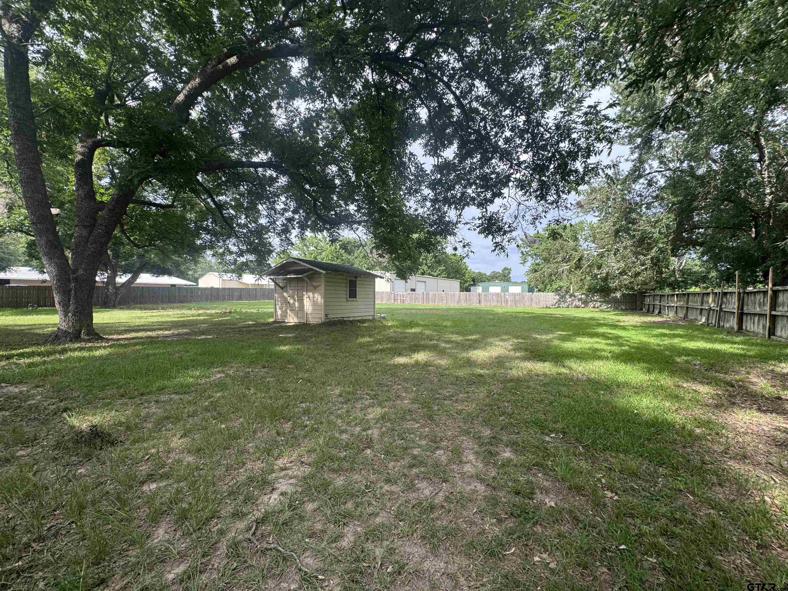 702 S Greer