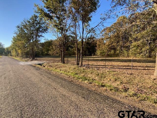 957 NE County Road 2220