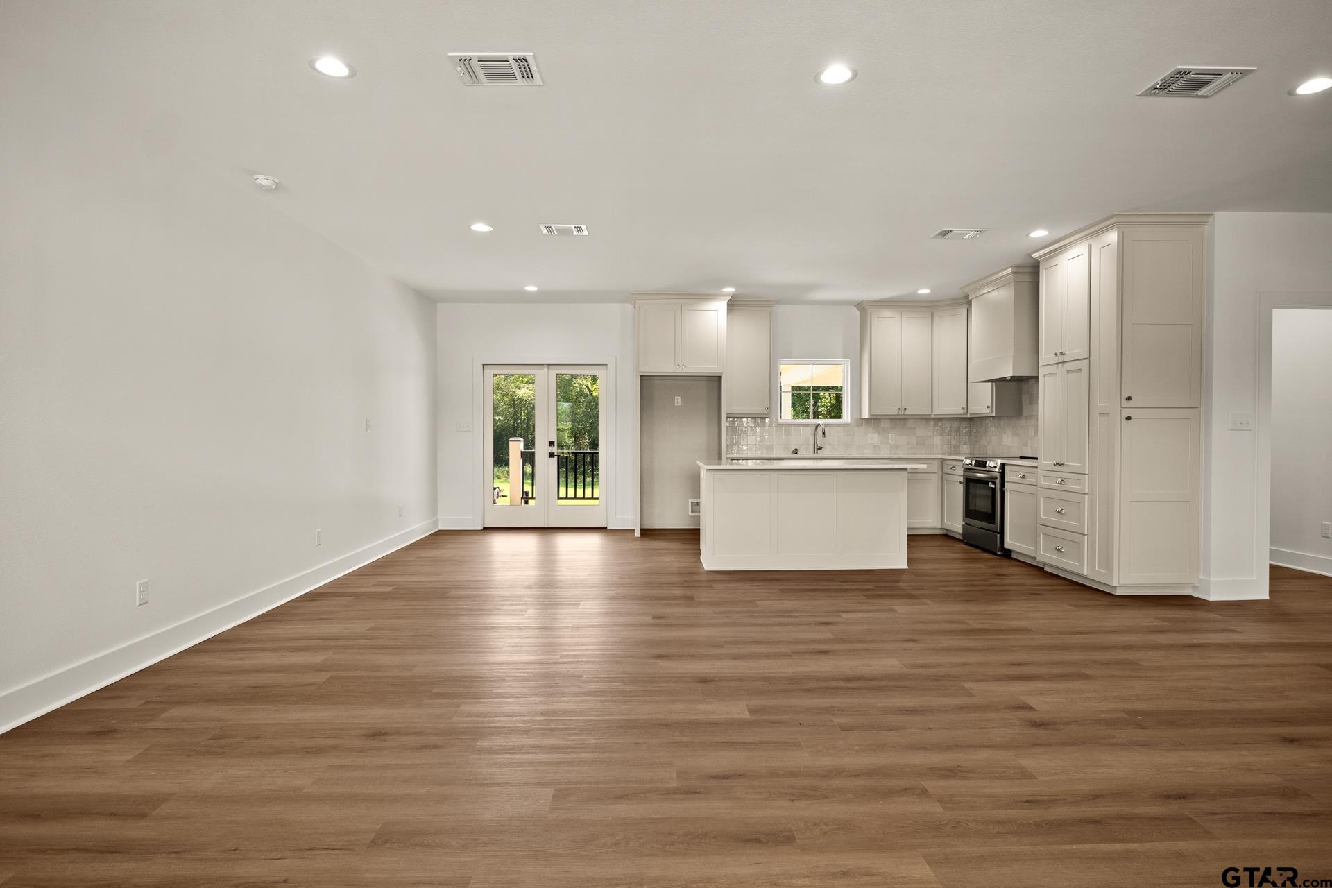 562 County Road 4230