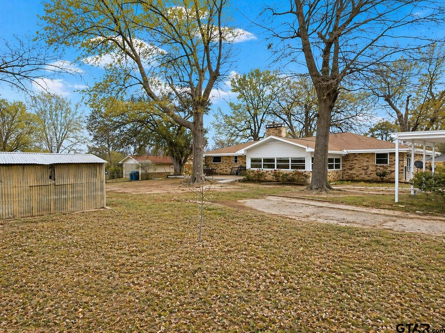 401 Hickory