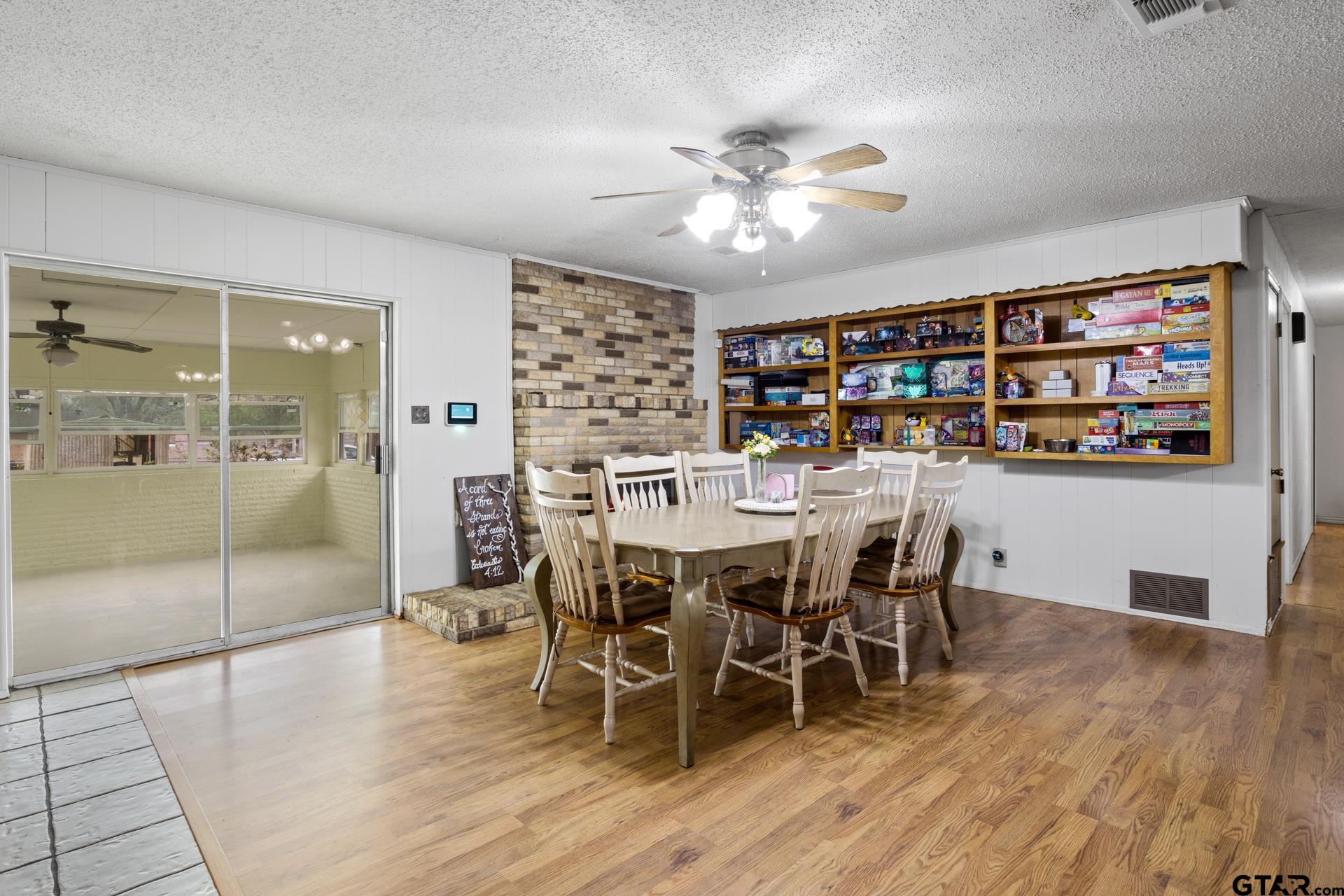 401 Hickory