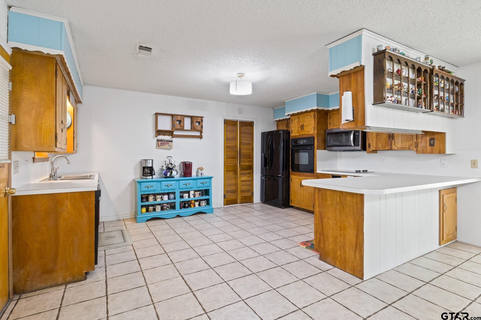 401 Hickory