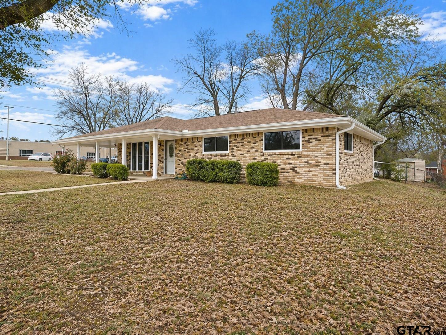 401 Hickory