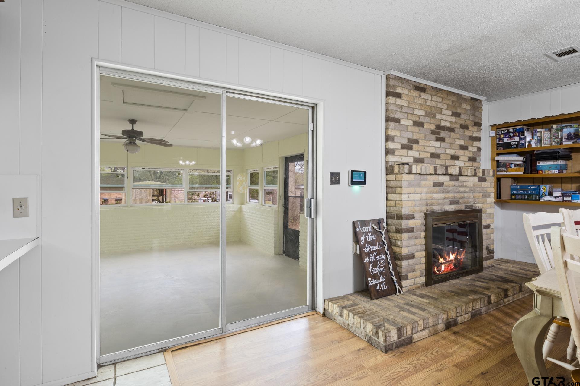 401 Hickory