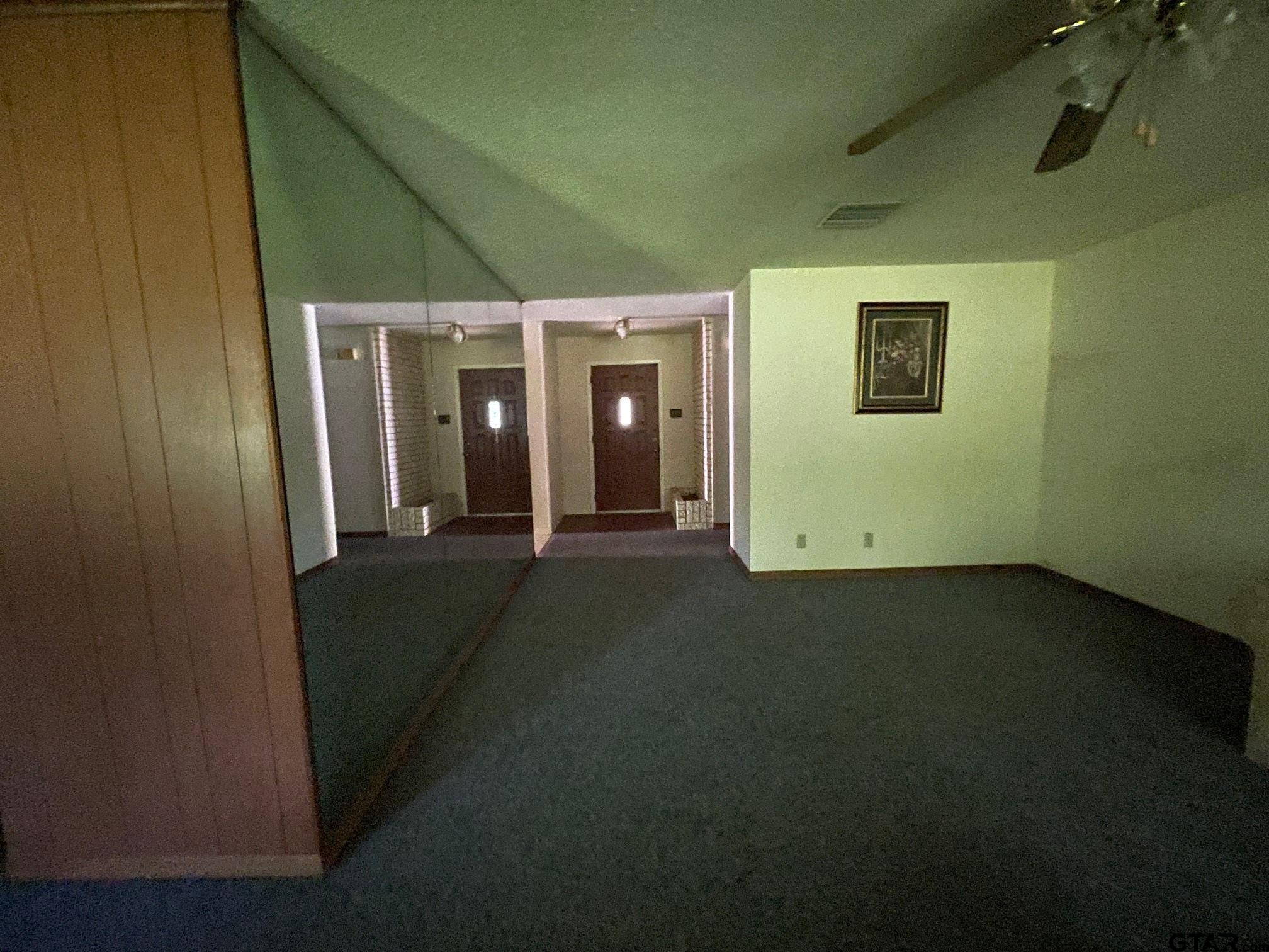 808 Watson Blvd