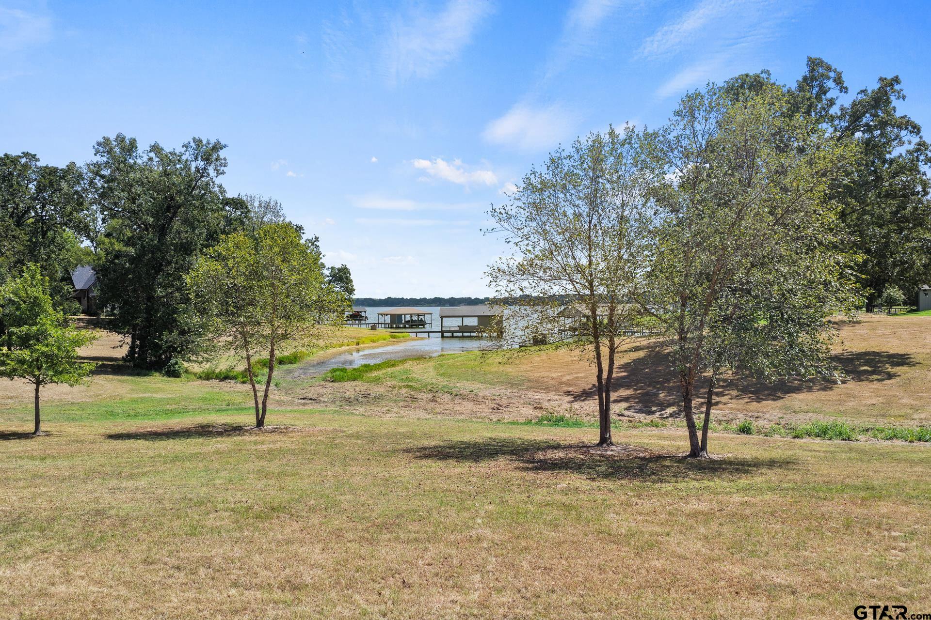 245 Private Road 2714
