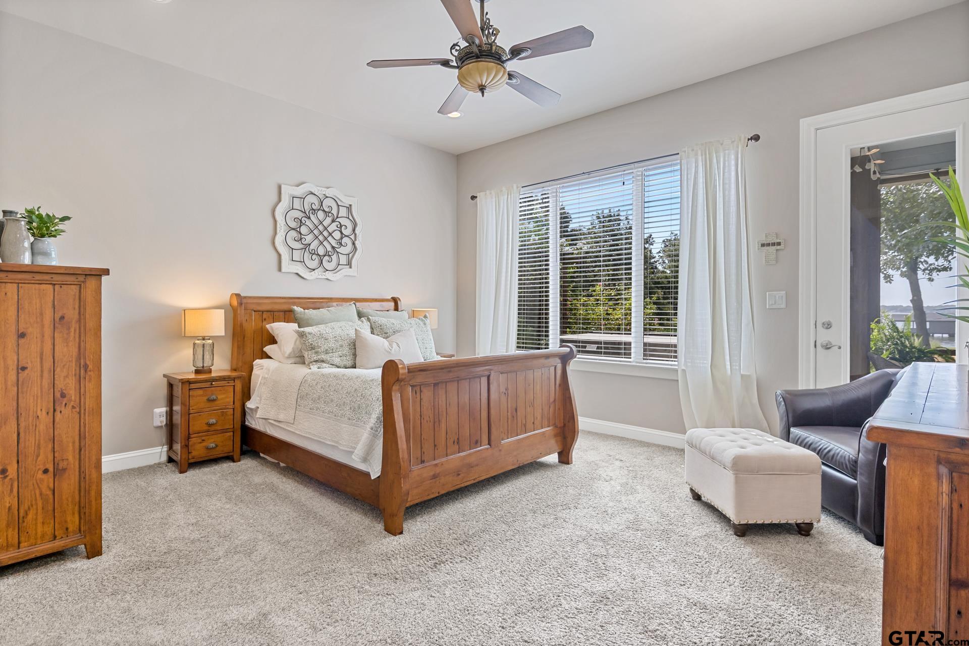 245 Private Road 2714