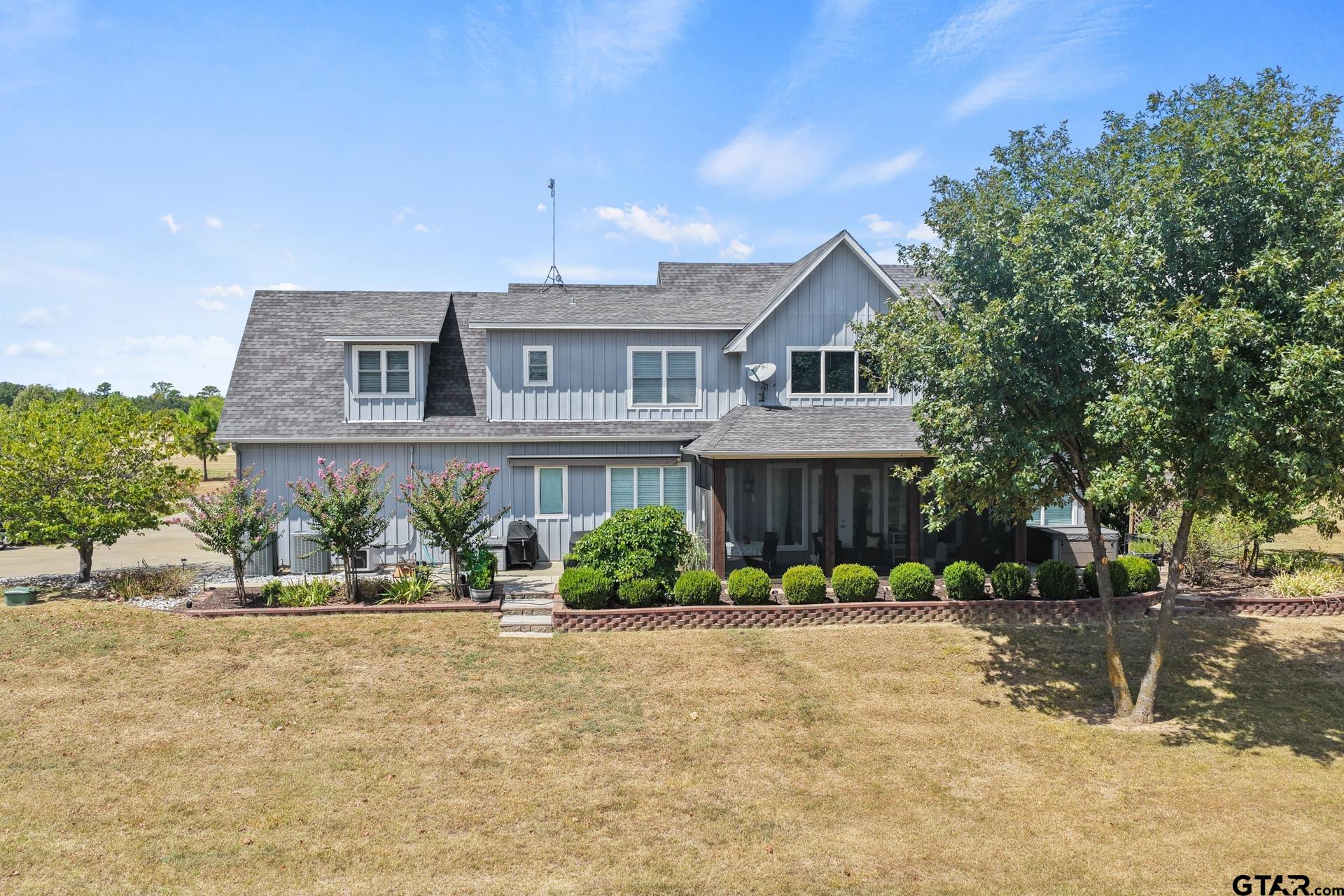 245 Private Road 2714