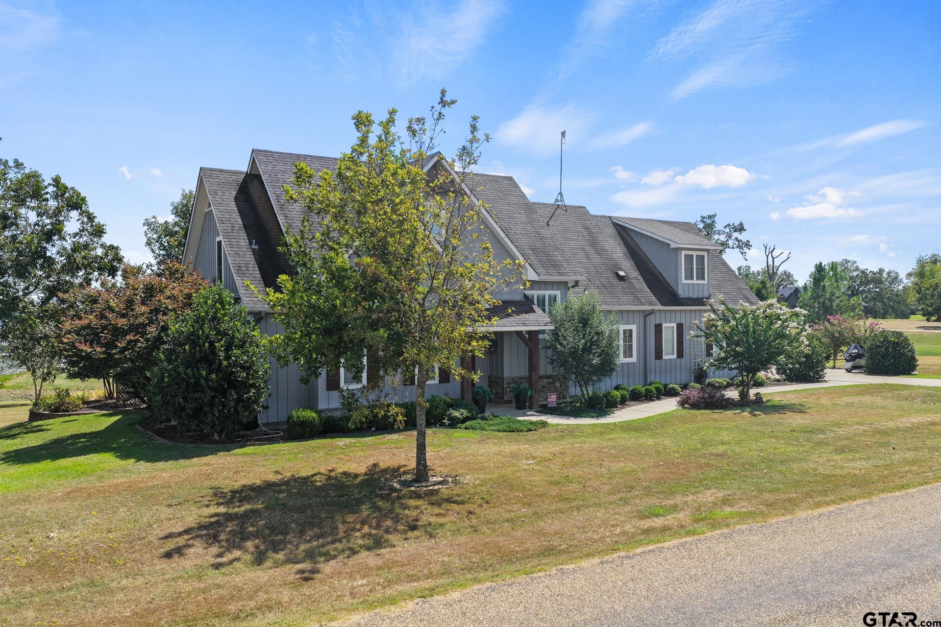 245 Private Road 2714