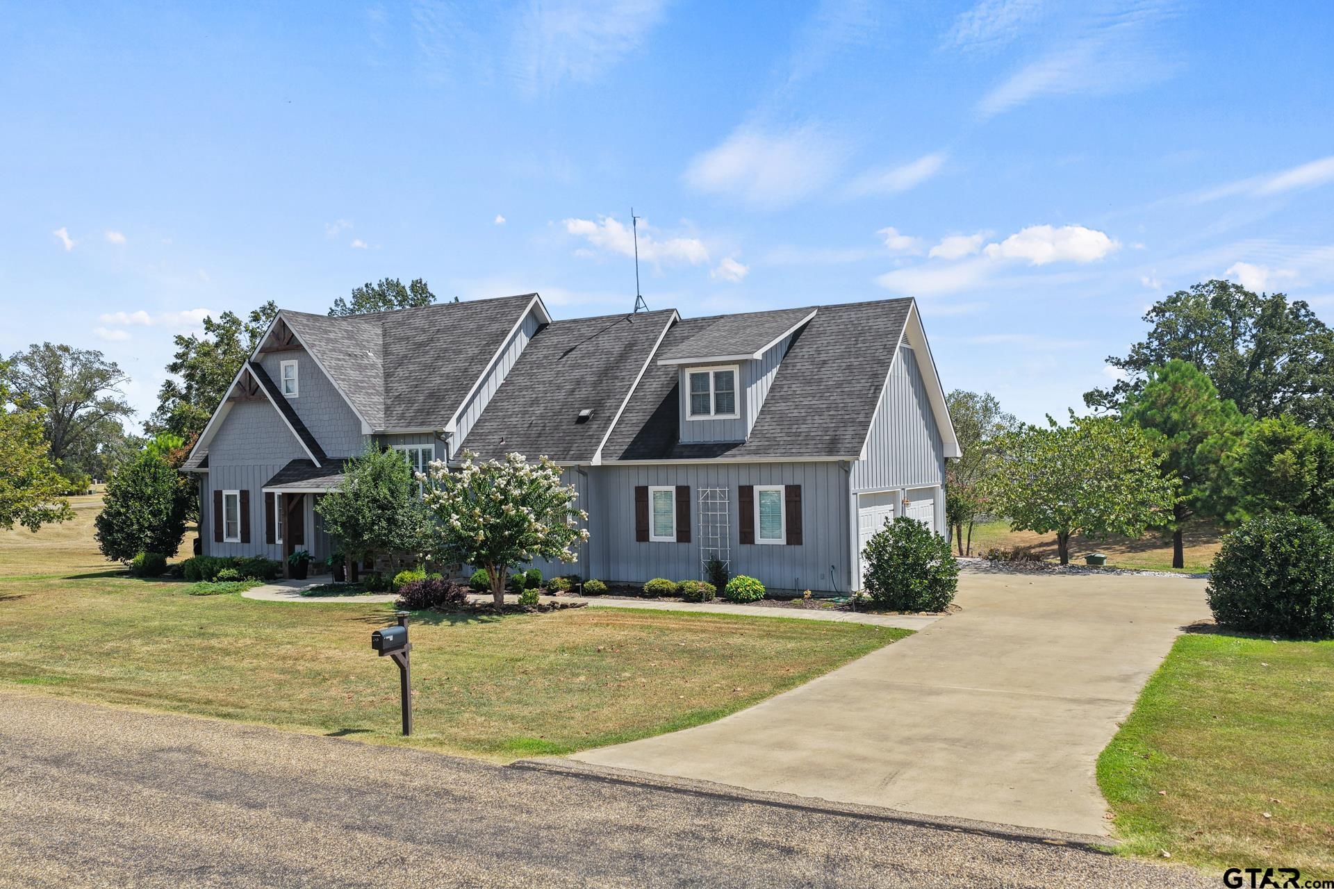 245 Private Road 2714