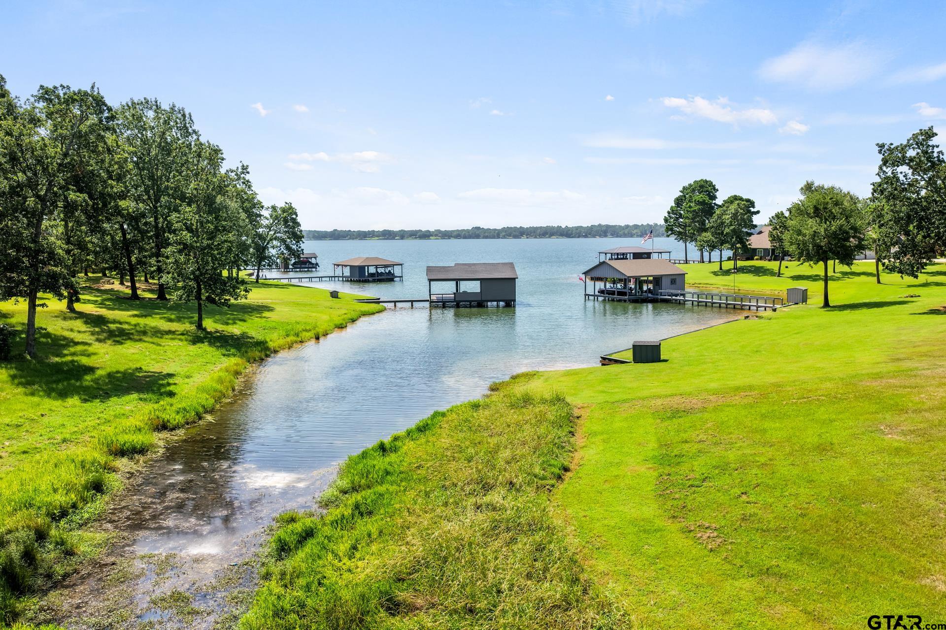 245 Private Road 2714
