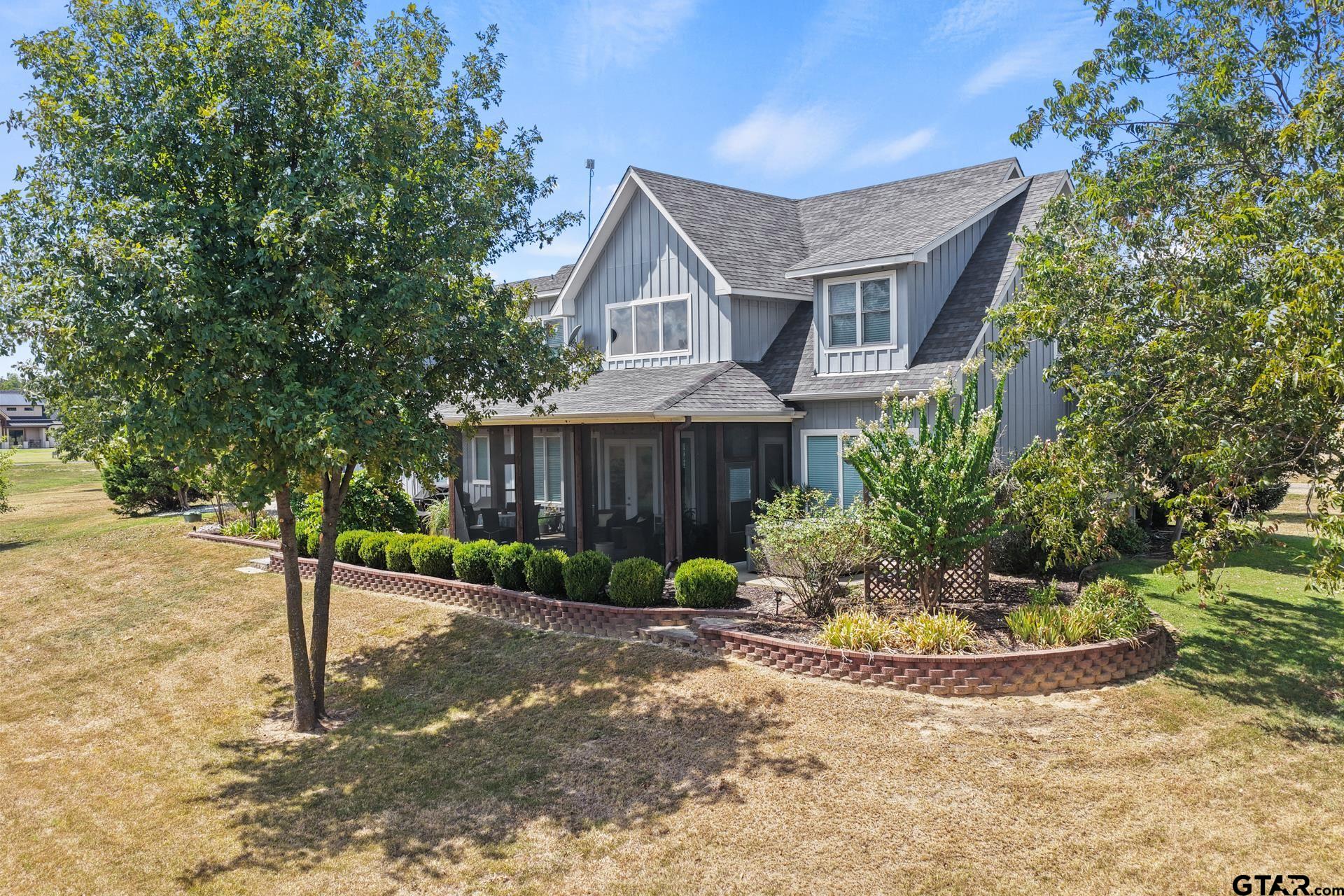245 Private Road 2714