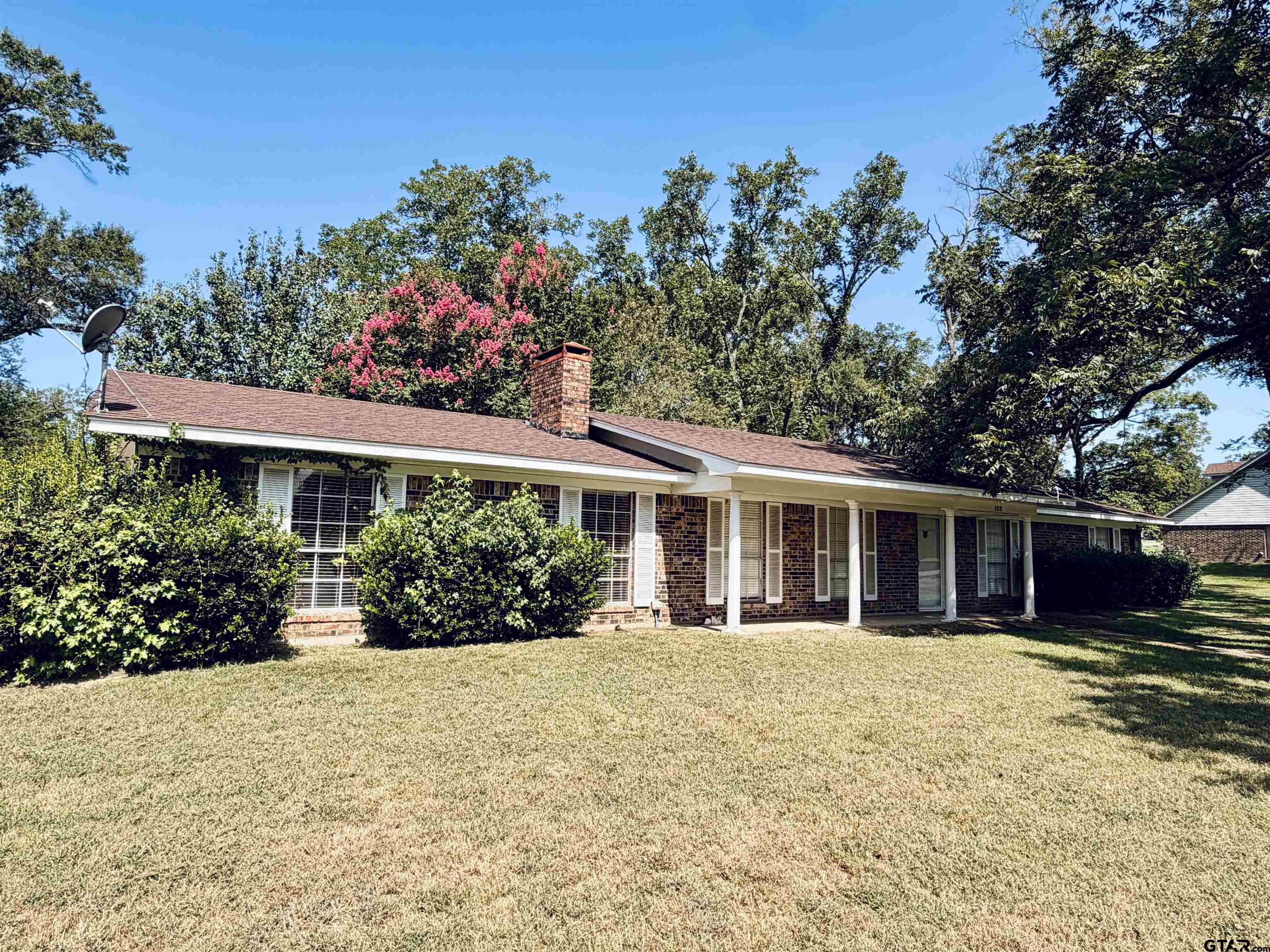 102 Westwood Parkway