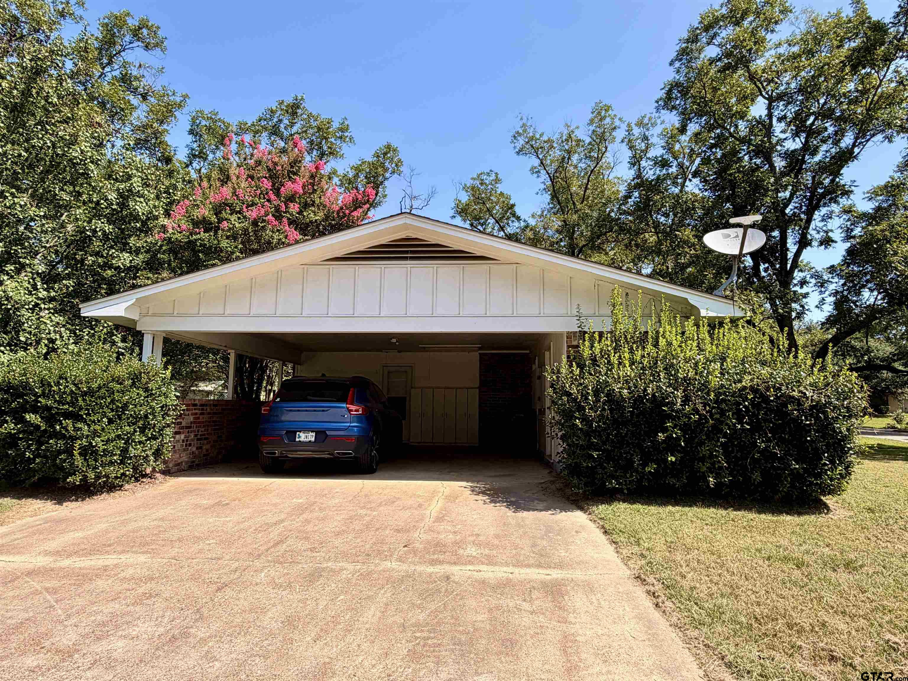 102 Westwood Parkway