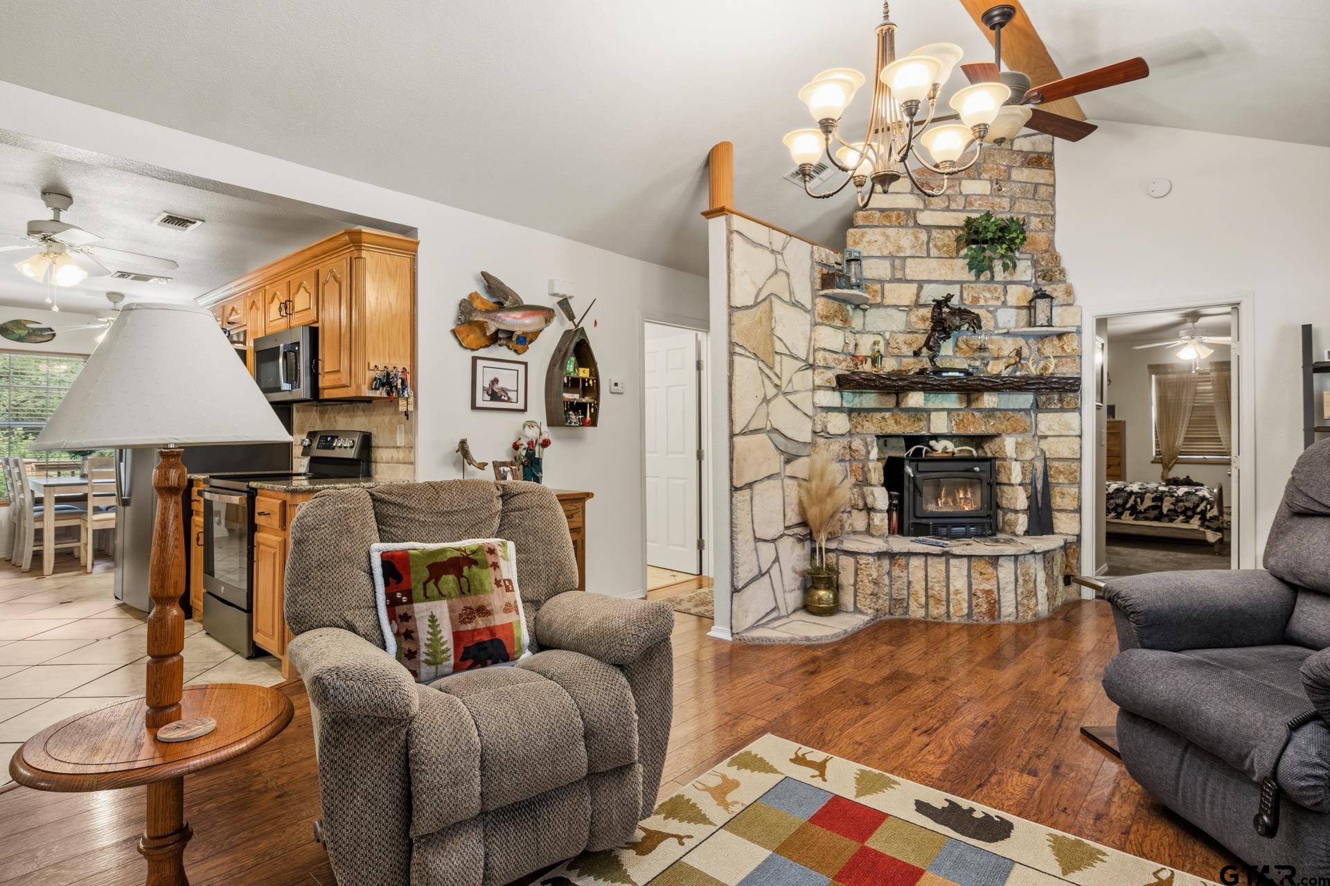 411 County Road 2127