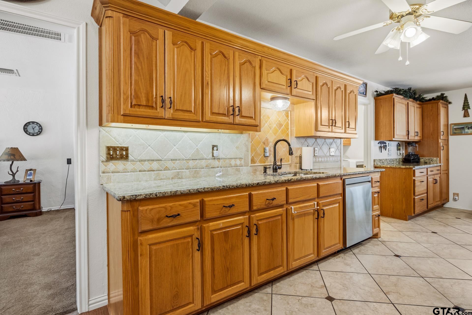 411 County Road 2127