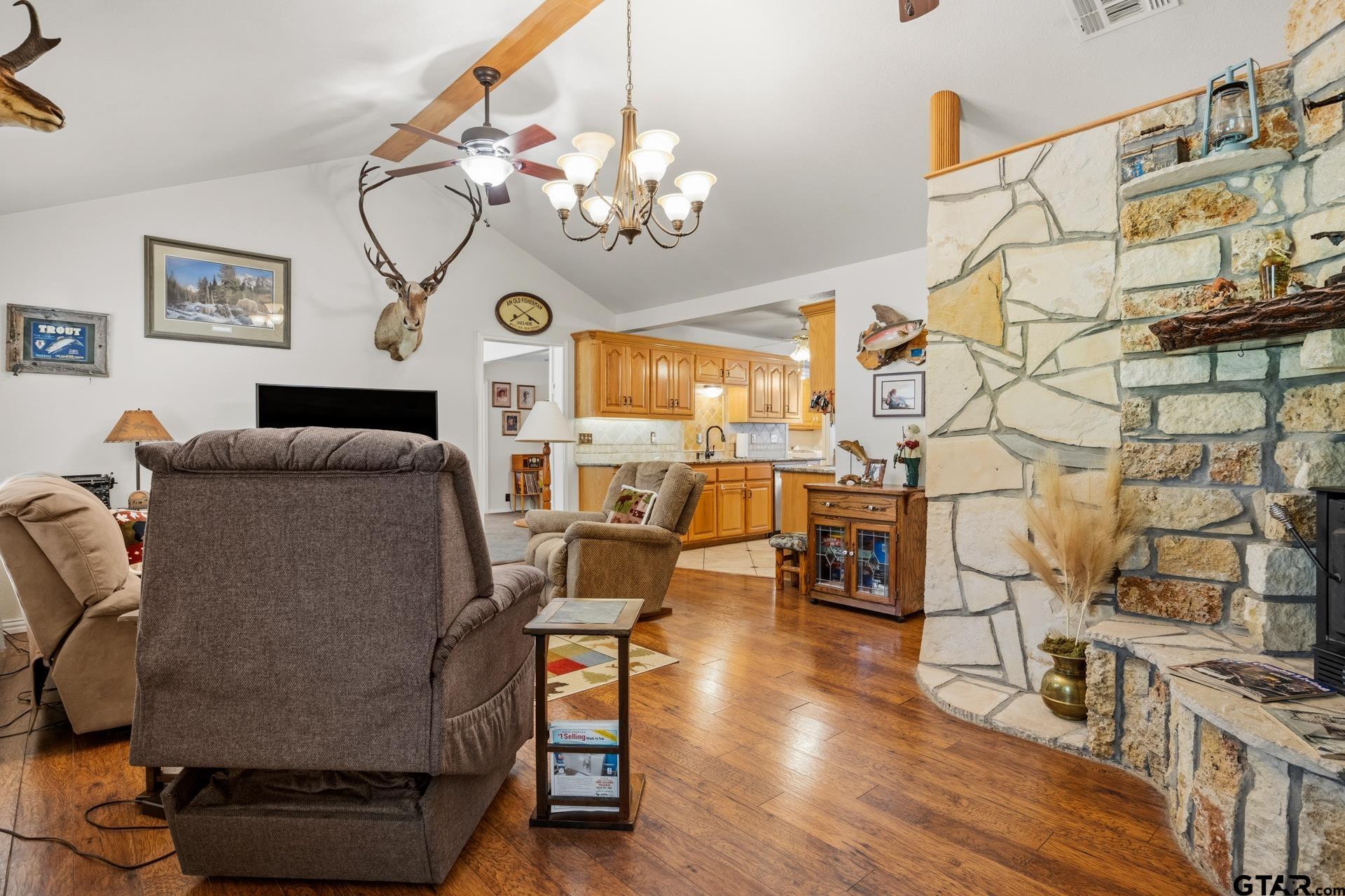 411 County Road 2127
