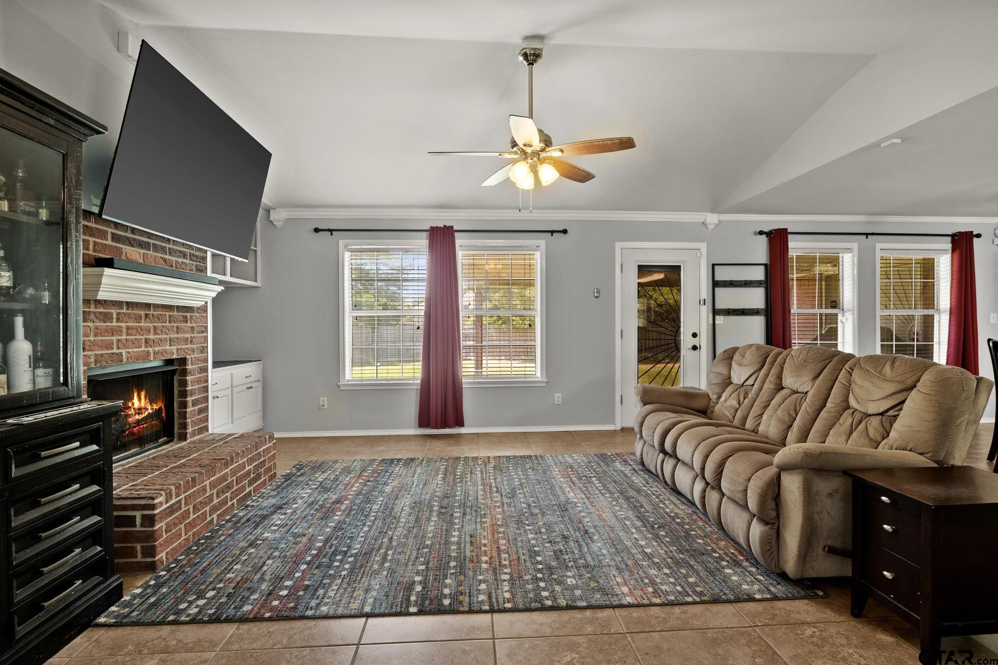 2707 Silver Spring Trail