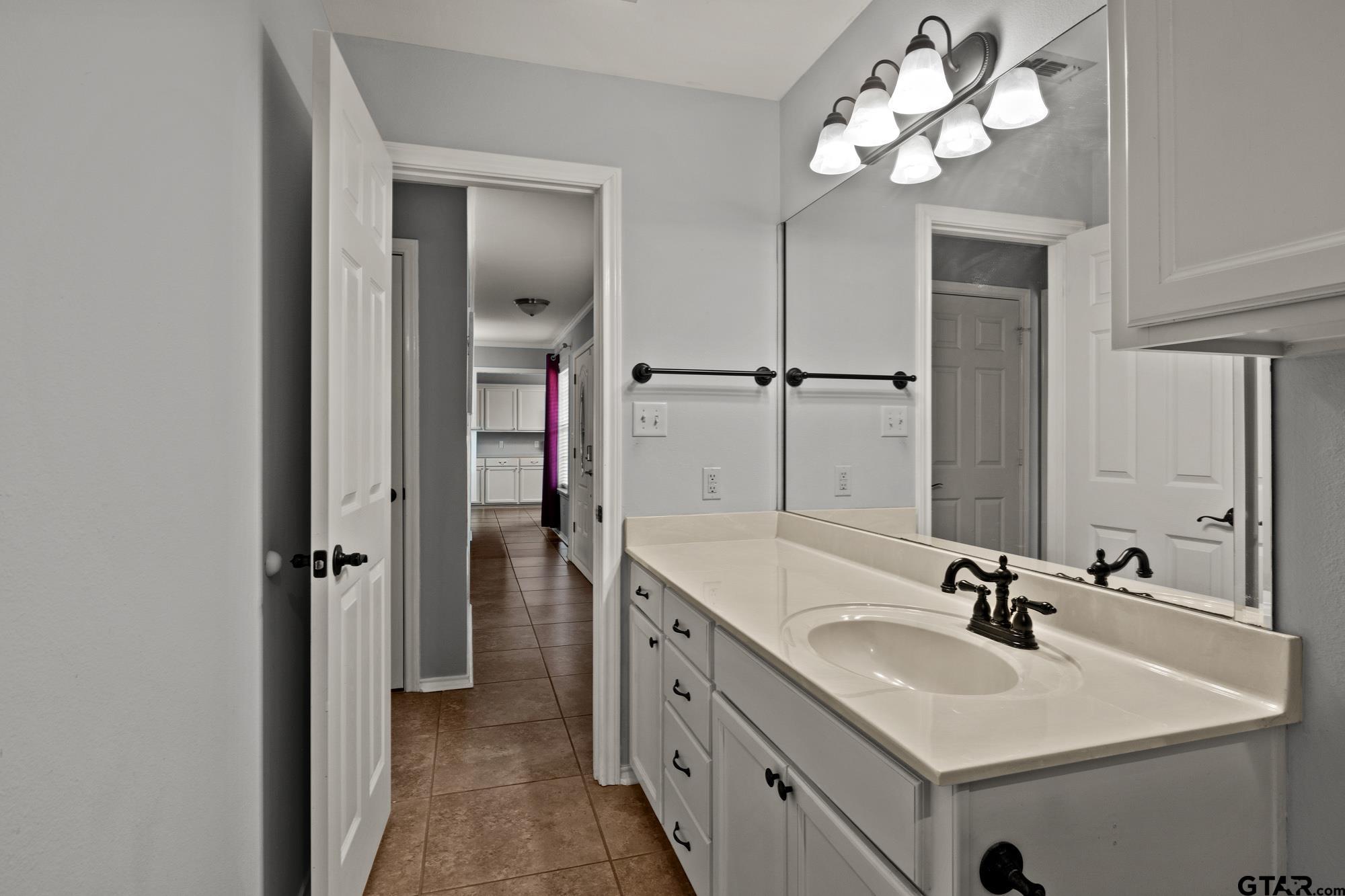 2707 Silver Spring Trail