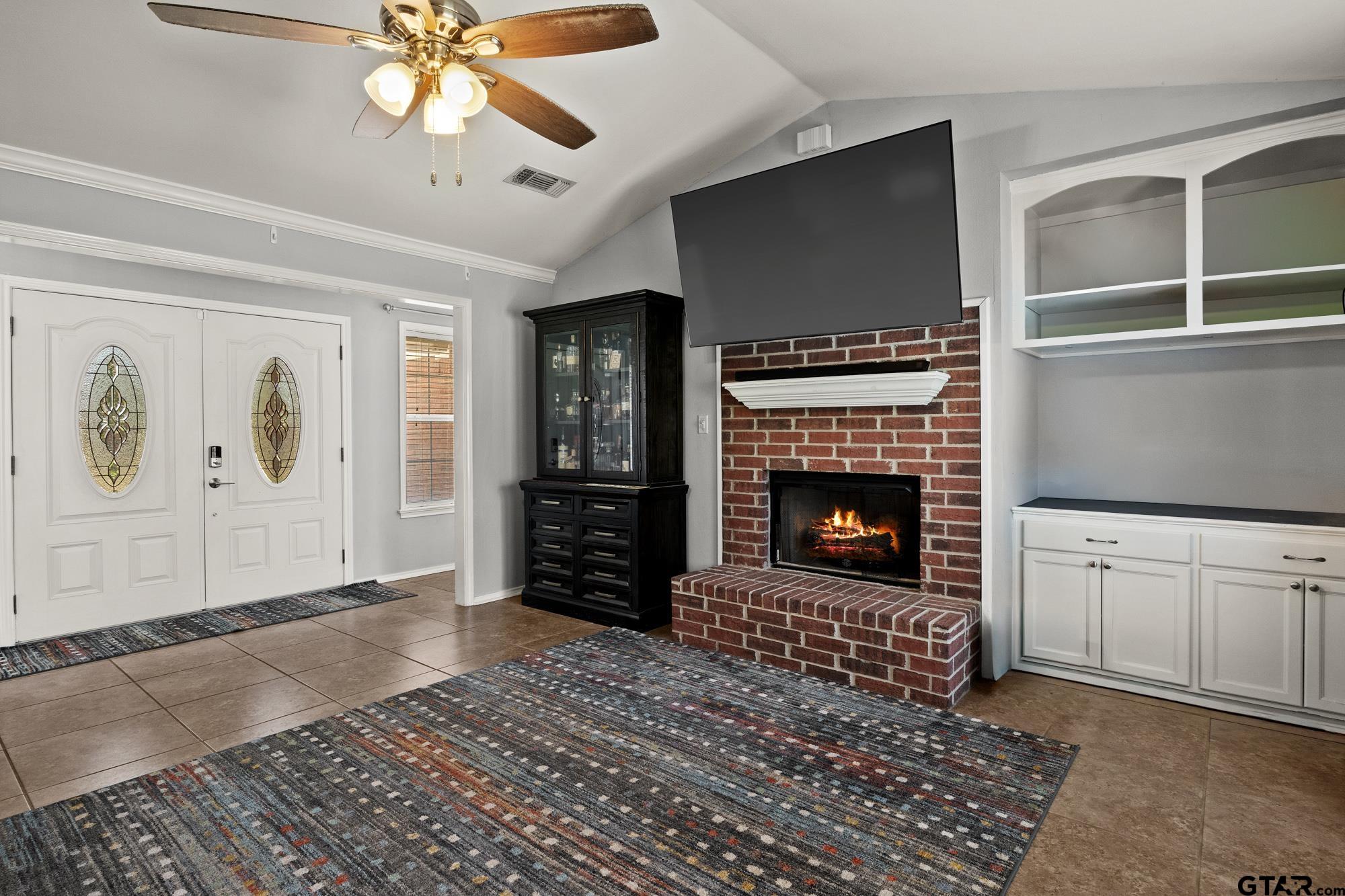 2707 Silver Spring Trail