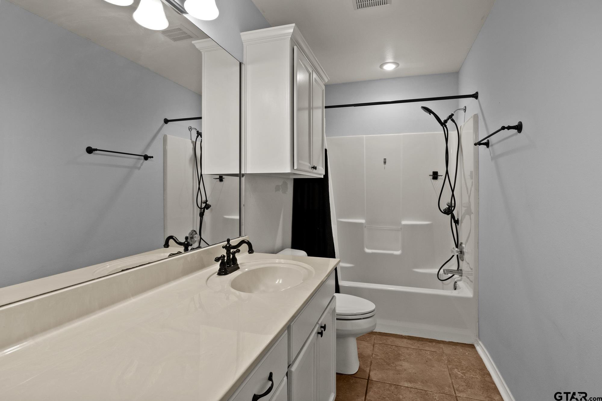 2707 Silver Spring Trail