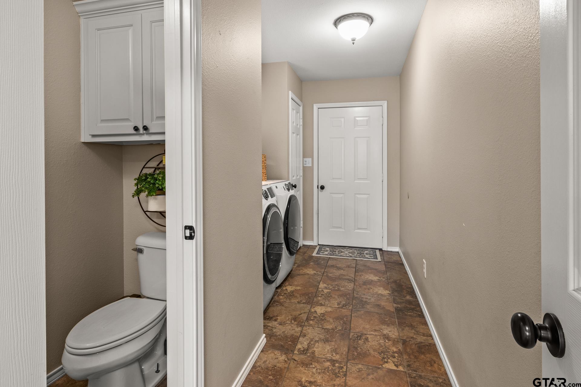 2701 Silver Spring Trail
